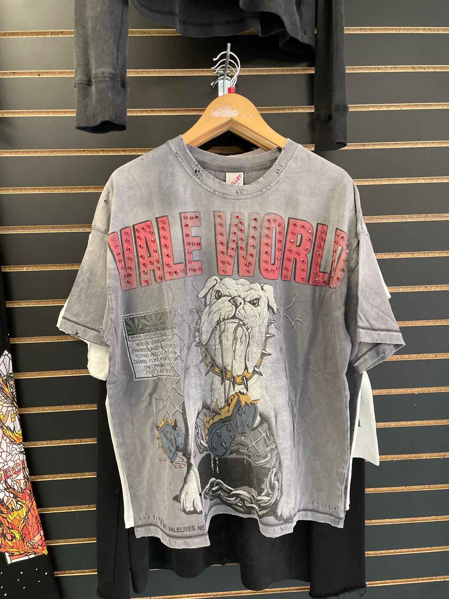 Vale Dreams Dogyard Tee