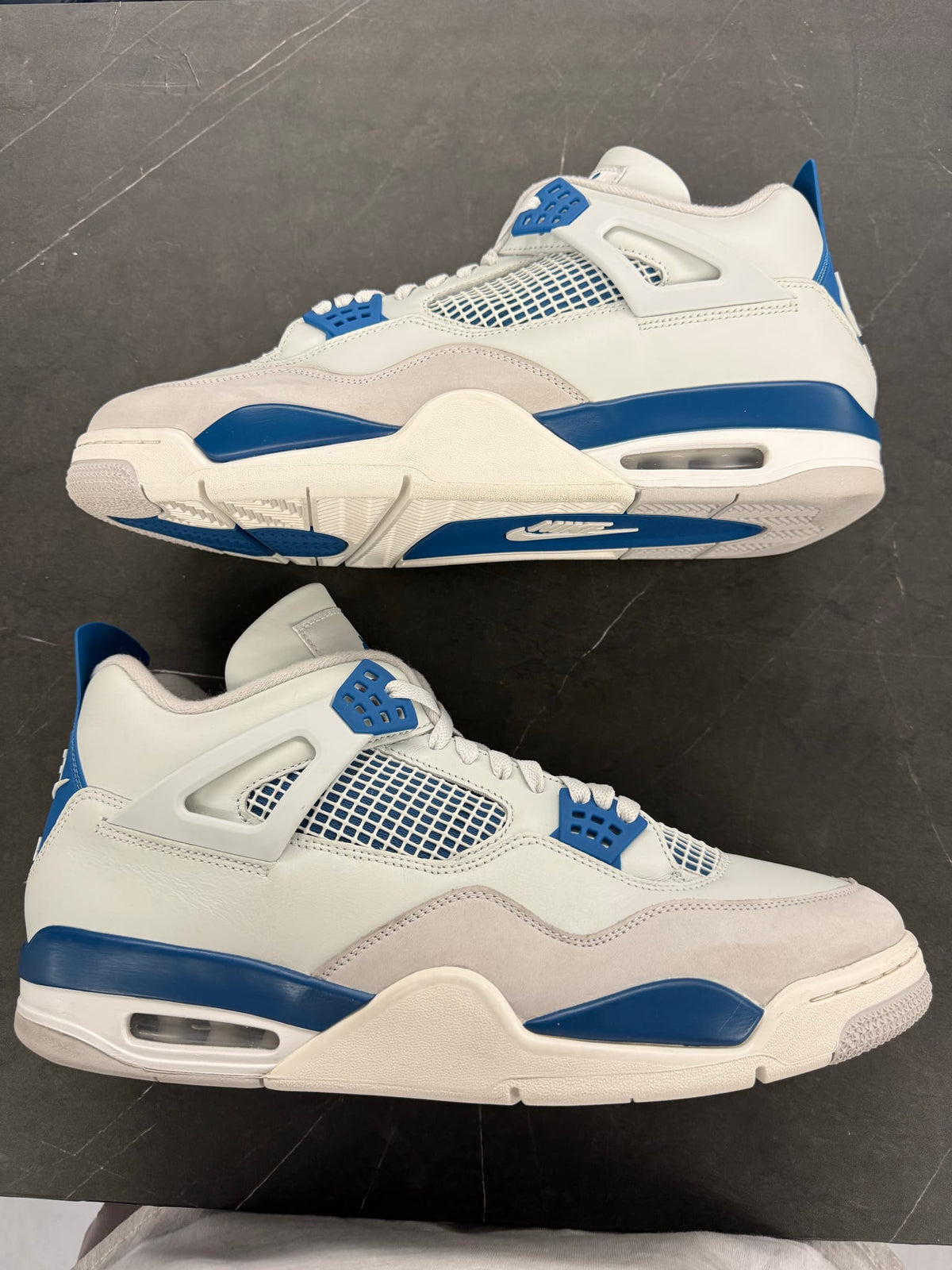 Jordan 4 Retro Military Blue (2024)