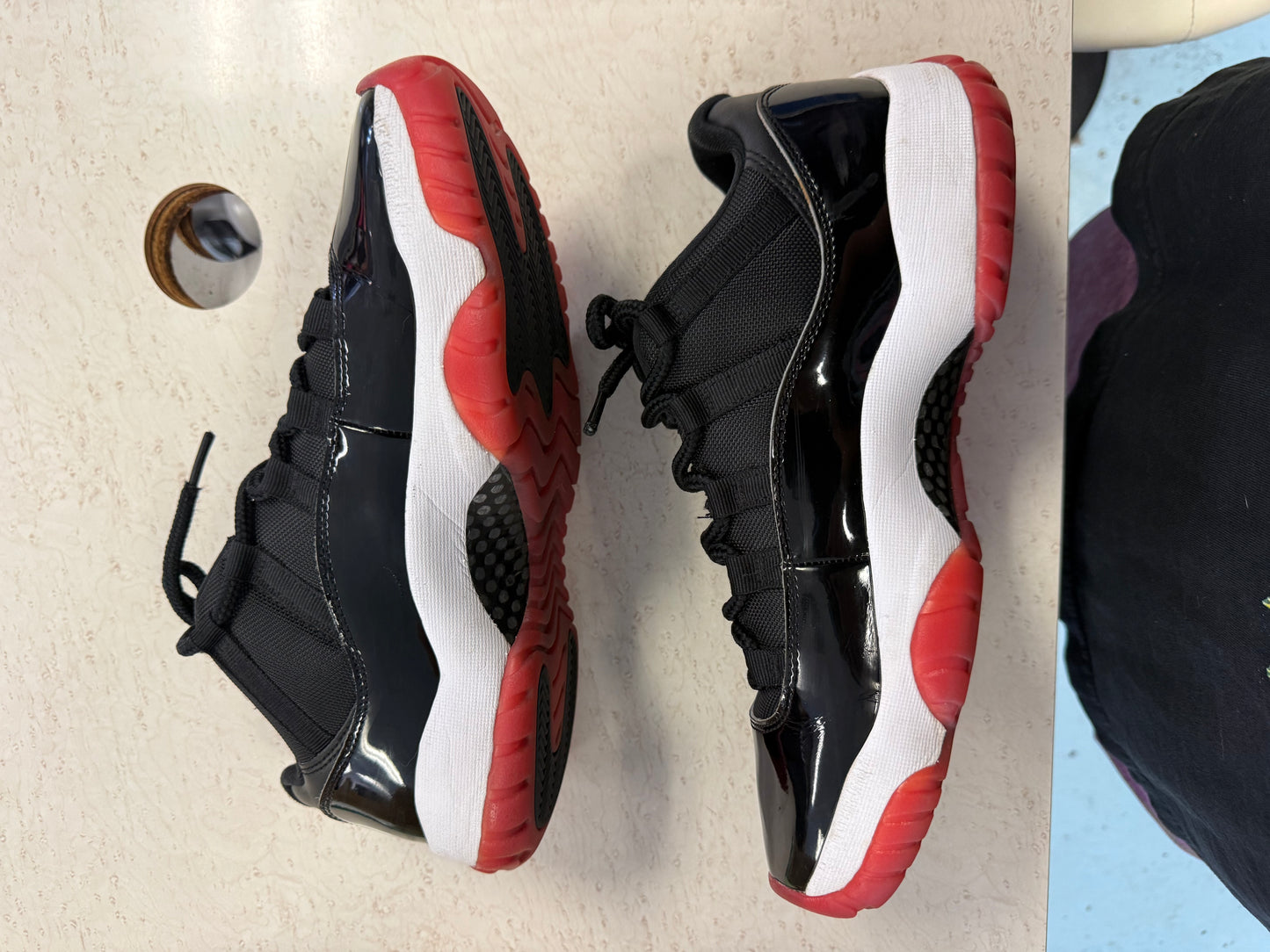 Size9.5 Jordan 11 Bred Low Pre Owned Og All