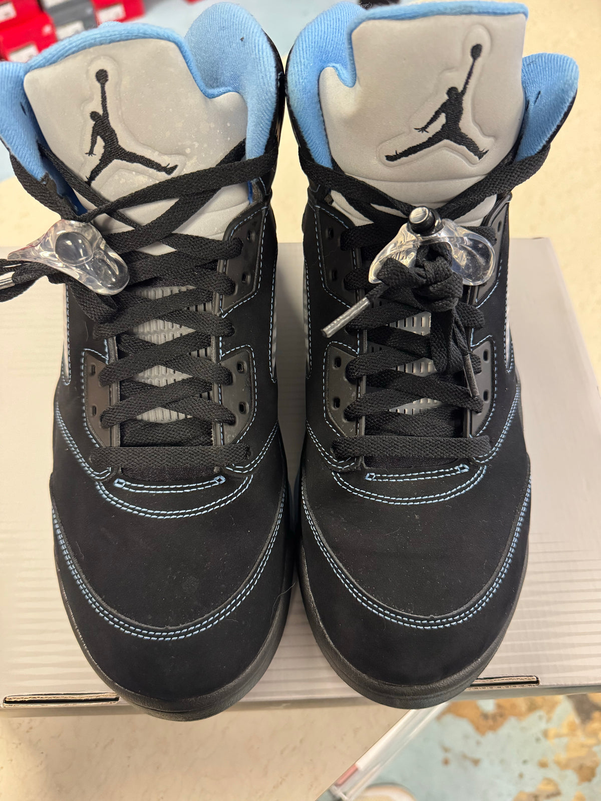 Jordan 5 Retro Black University Blue (2026)