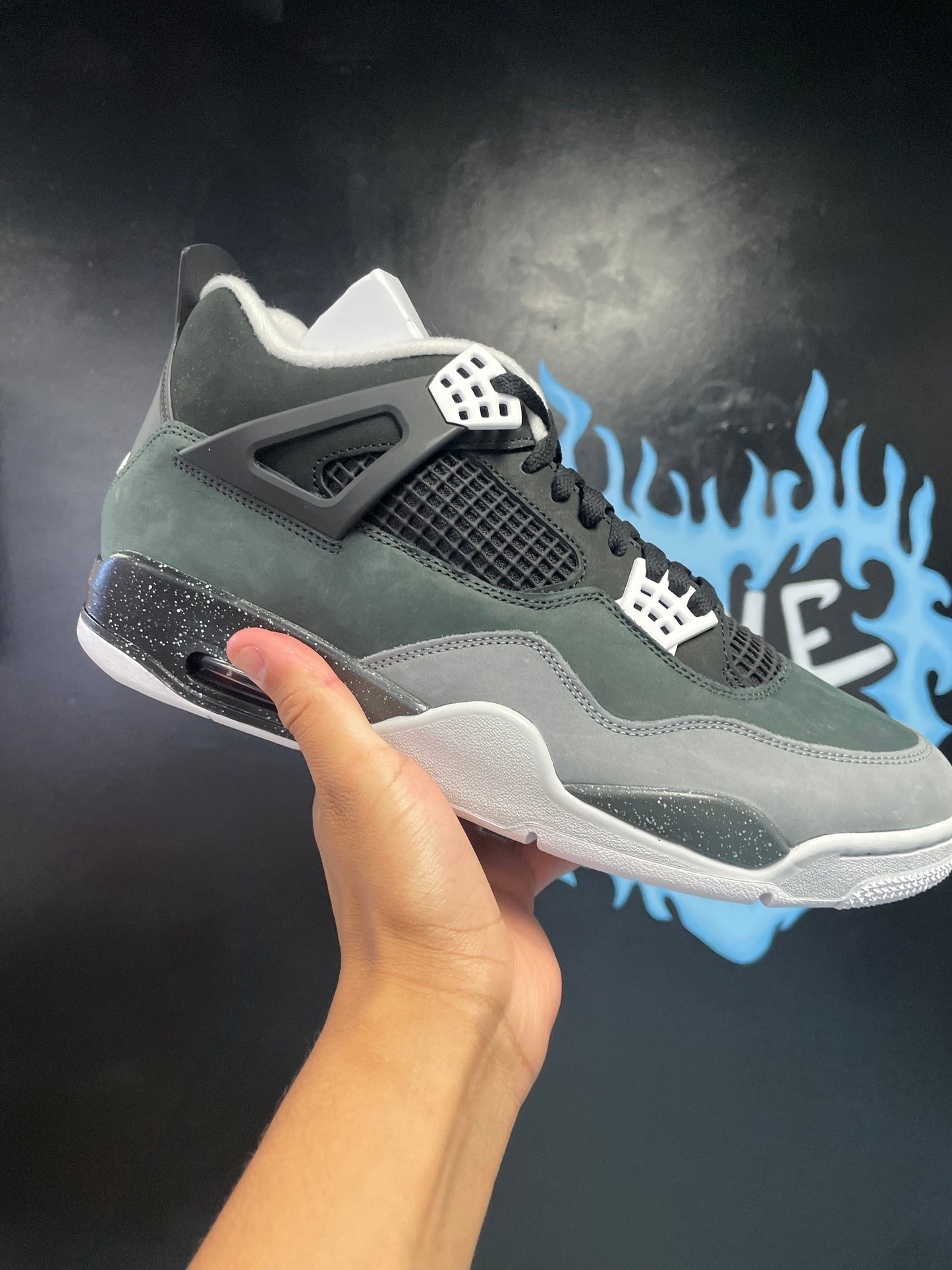 Jordan 4 Retro Fear (2024)