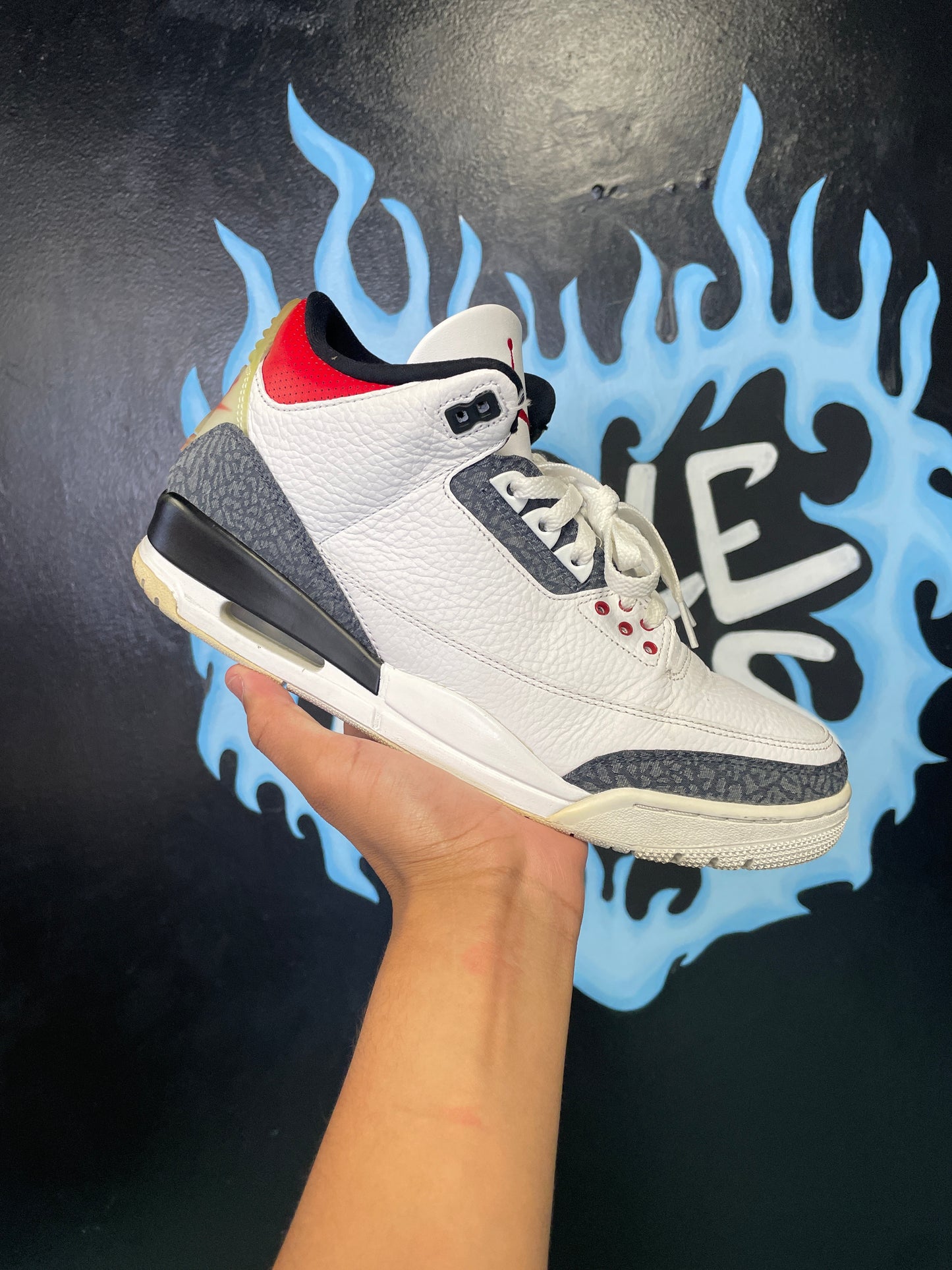 Size11 Jordan 3 Fire Red Denim Pre Owned/W Box