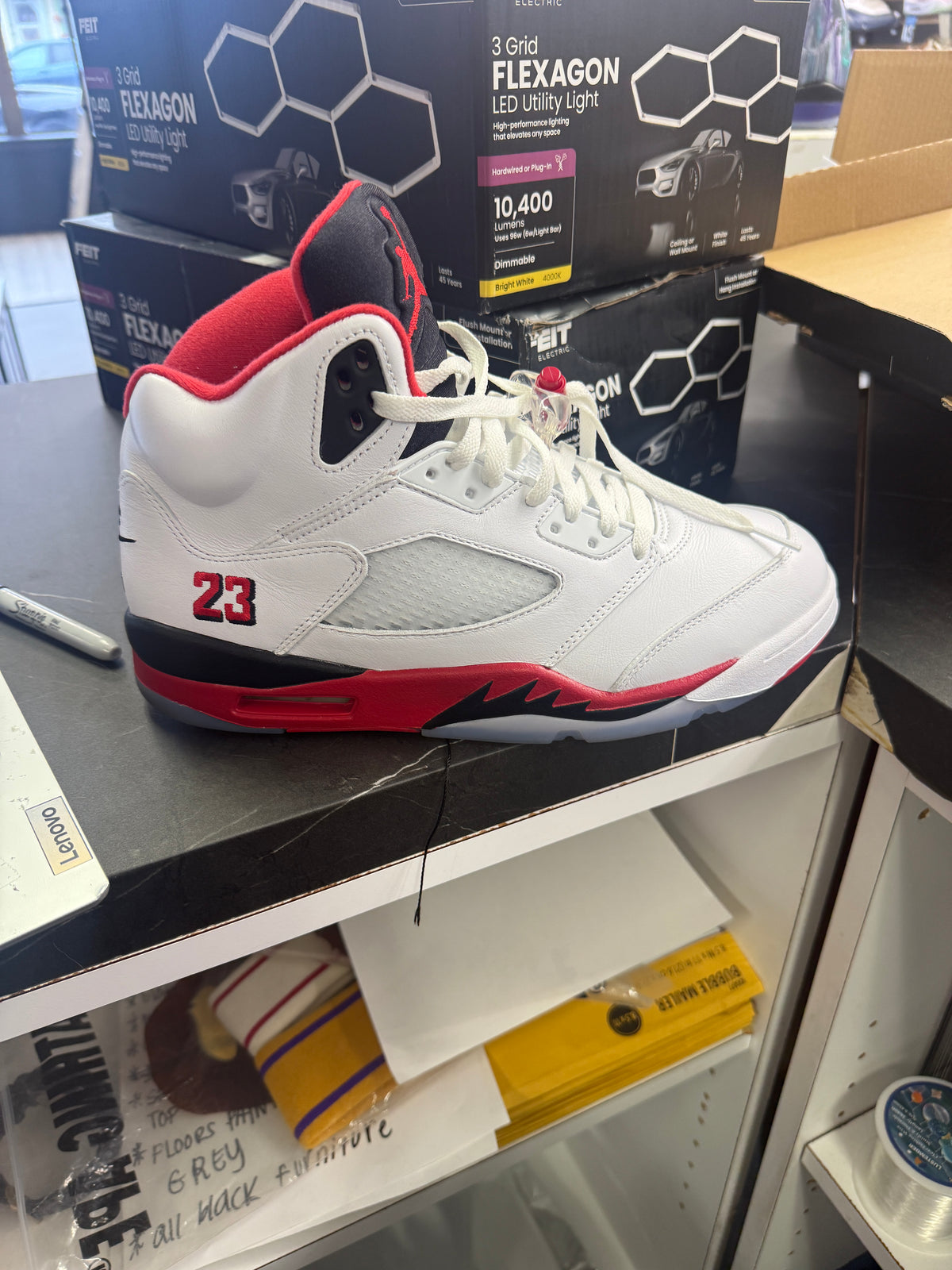 Jordan 5 Retro Fire Red Black Tongue (2025)