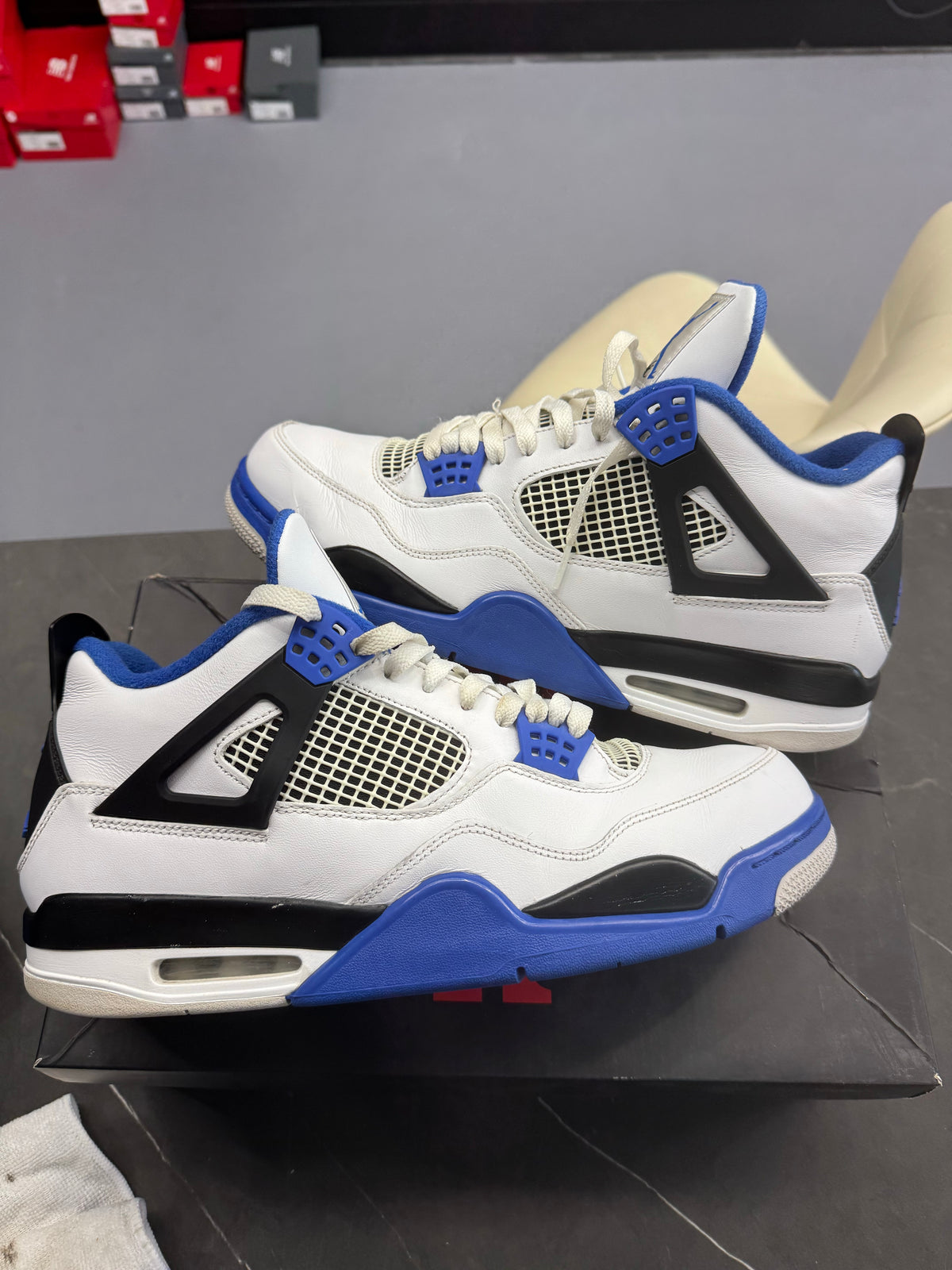 Jordan 4 Retro Motorsports (2017)