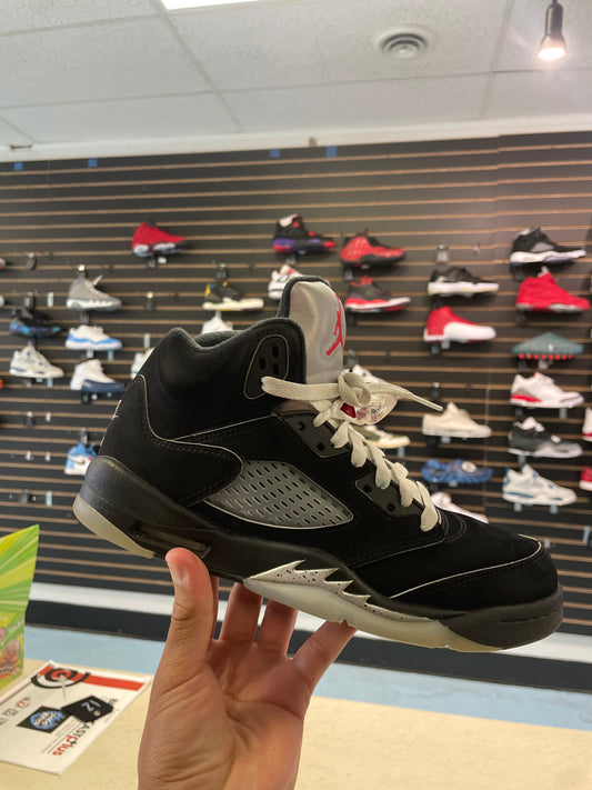 Size7Y Jordan 5 Black Metallic Pre Owned/No Box