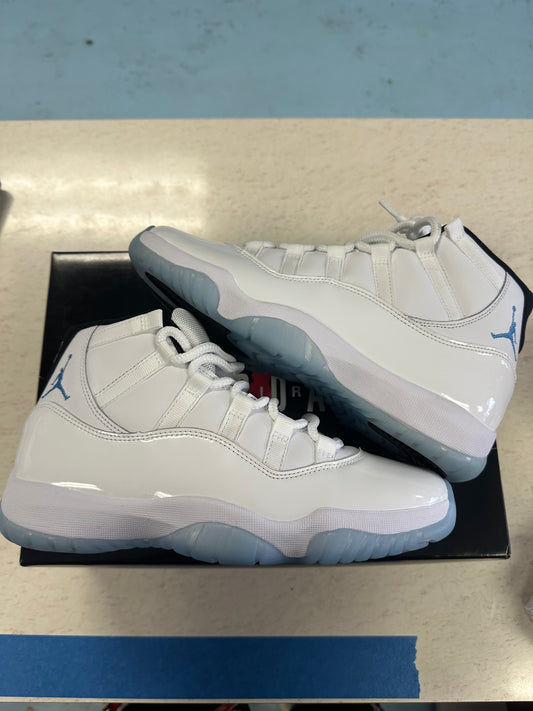 Size8 Jordan 11 Legend Blue Pre Owned With Box