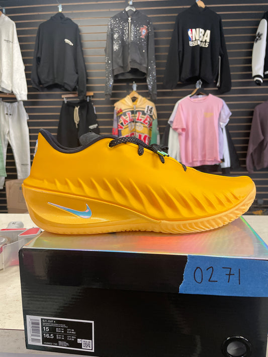 Size15 Nike GT Cut 4 University Gold DS/W Box