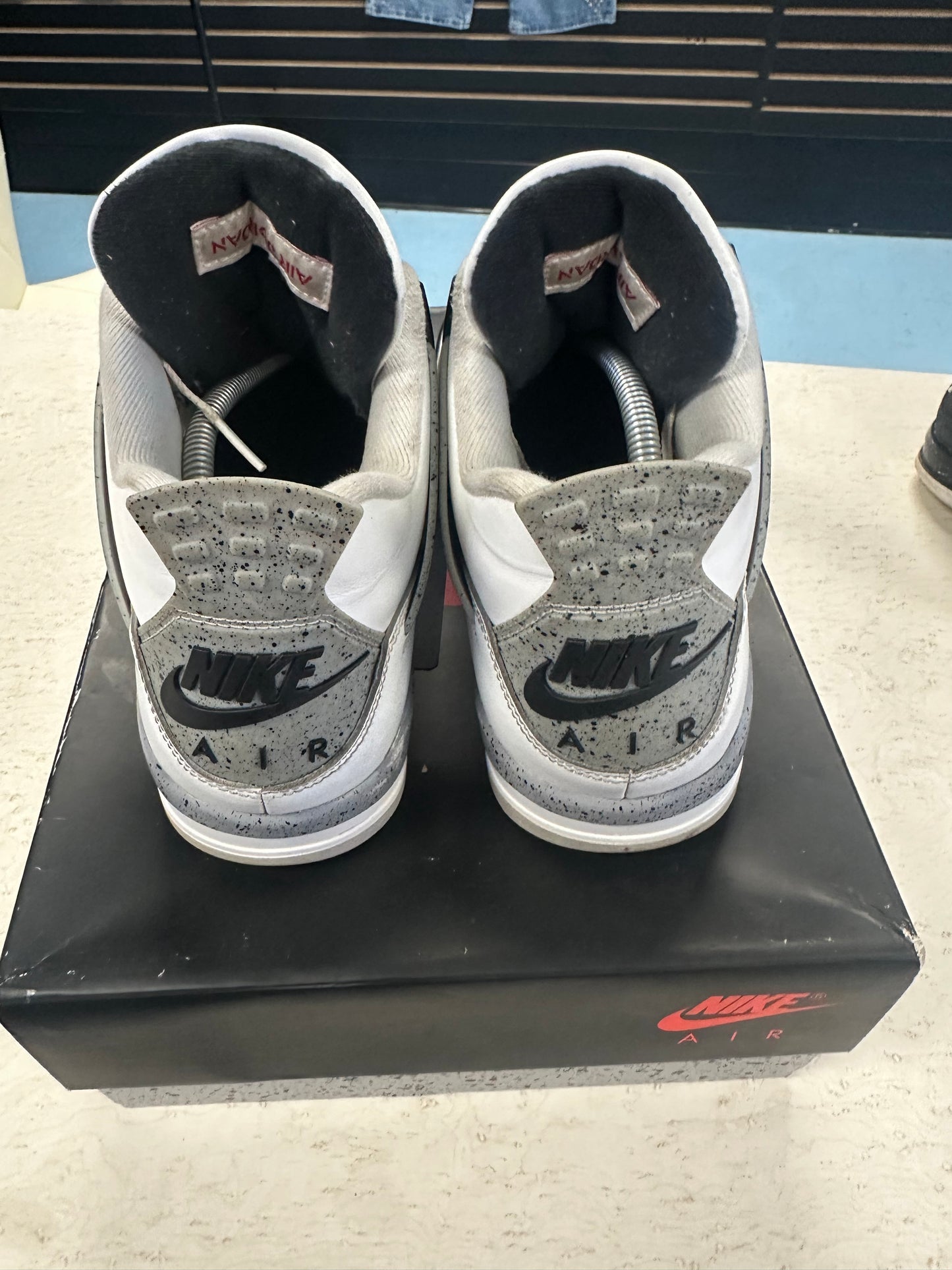 Size10 Jordan 4 White Cement Pre Owned With Box