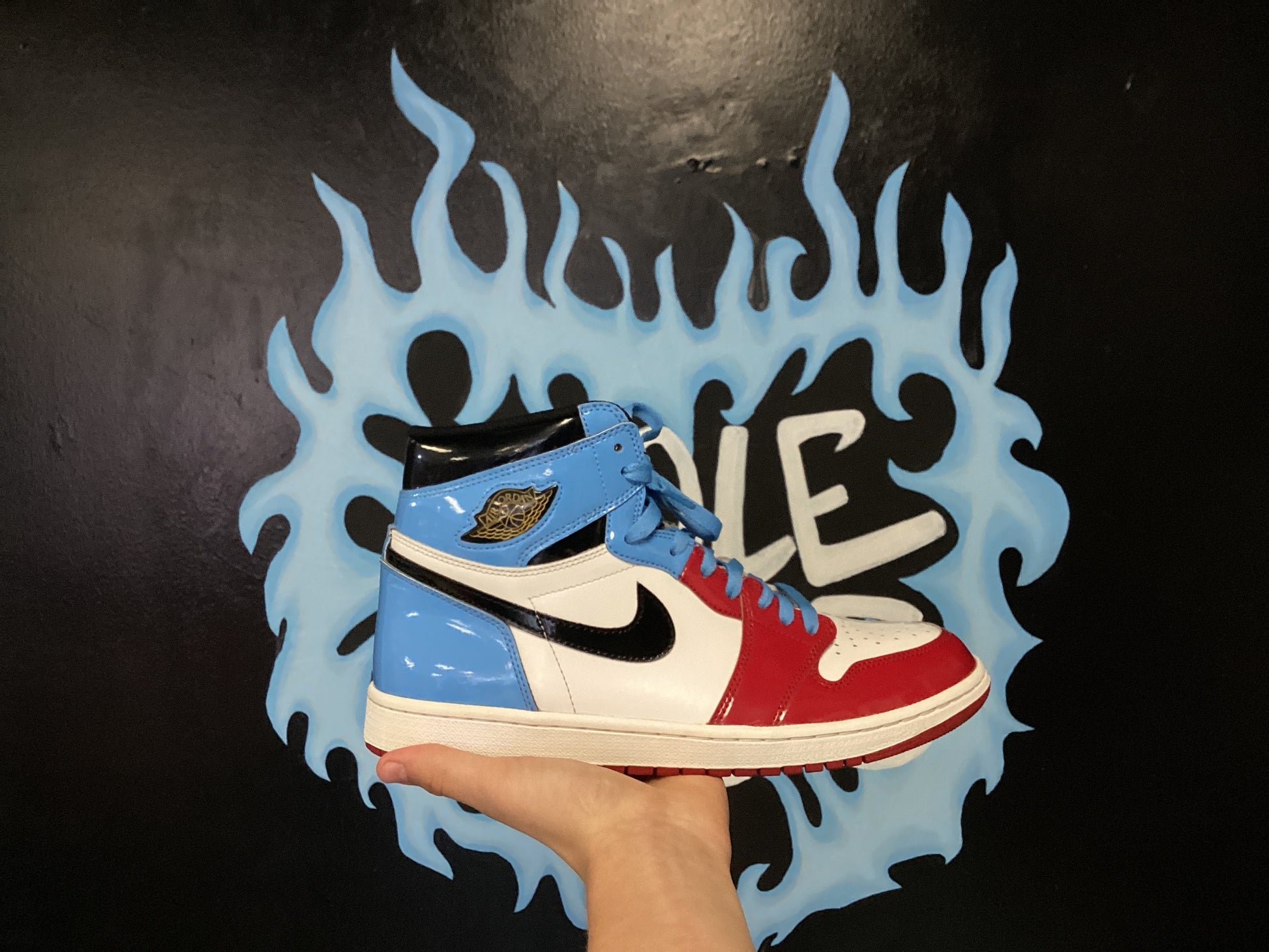 Jordan 1 Retro High Fearless UNC Chicago