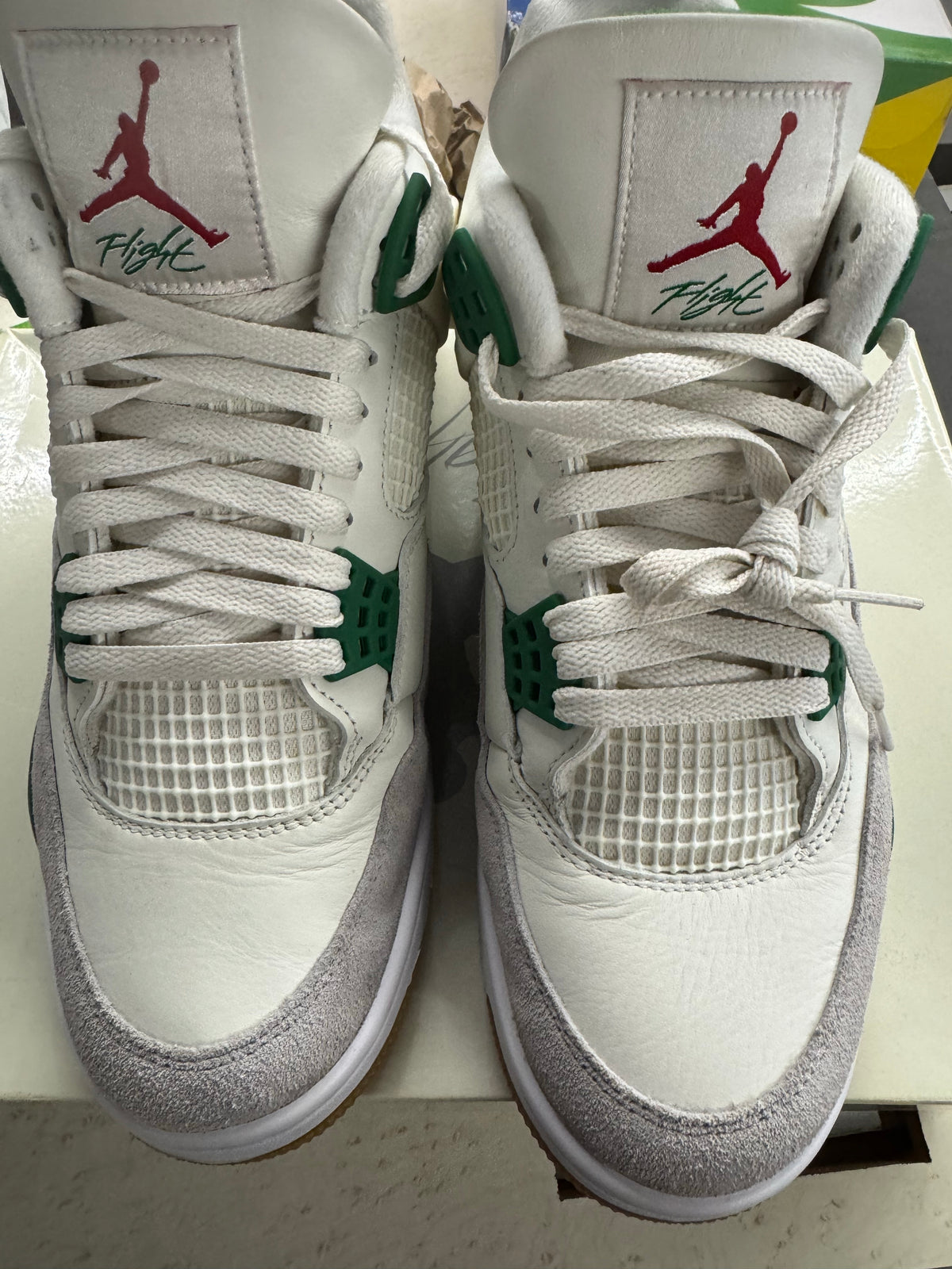 Jordan 4 Retro SB Pine Green
