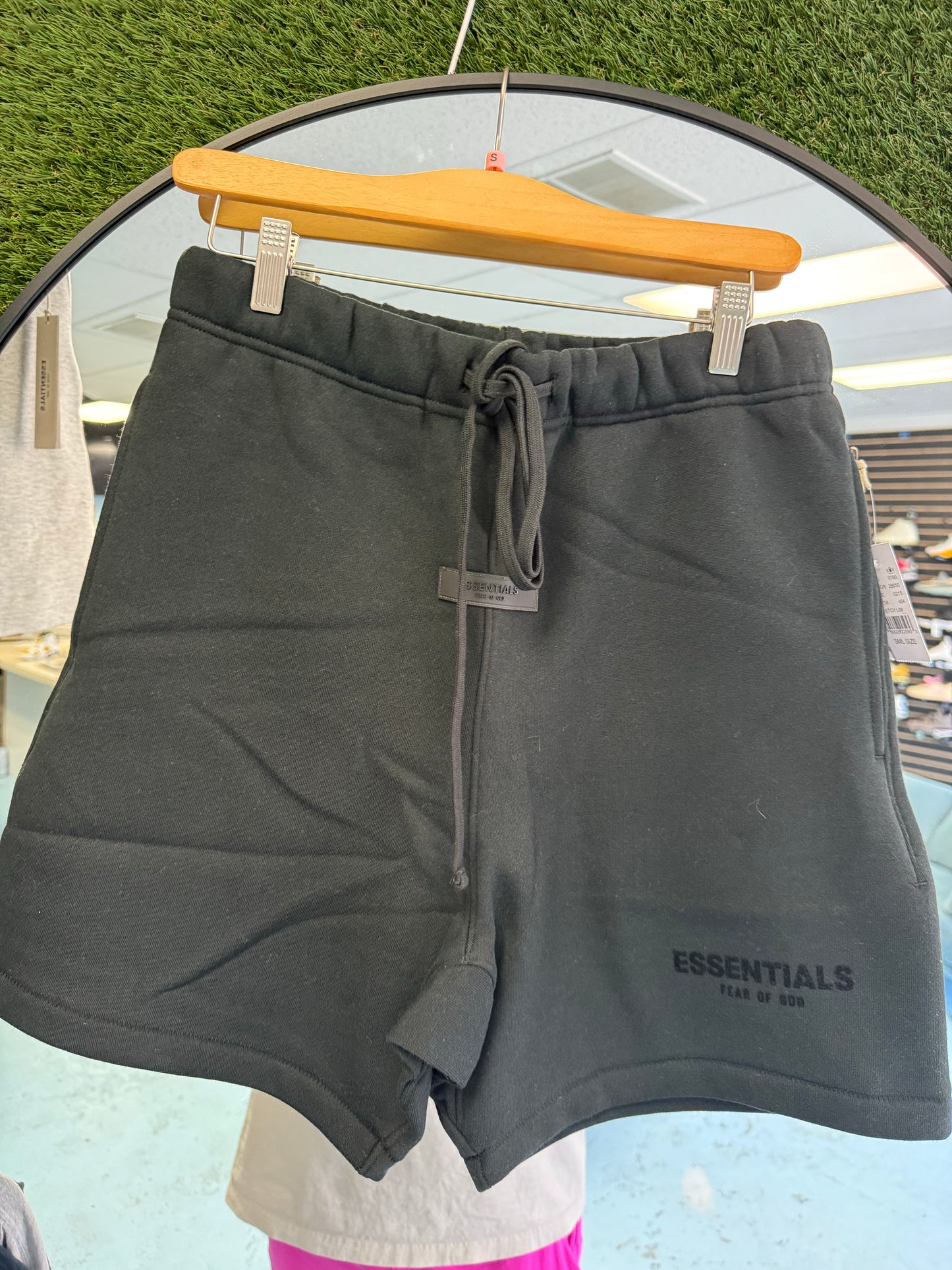 Essentials Shorts Limo Black