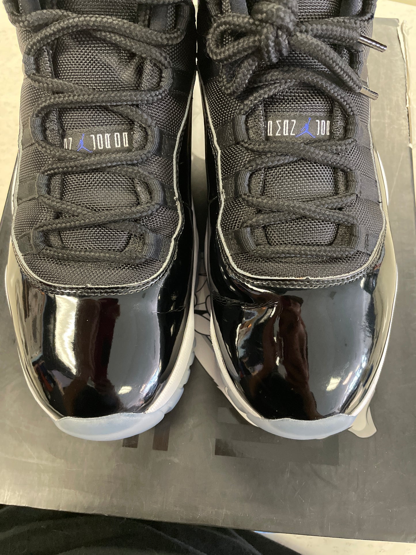 Size11.5 Jordan 11 Space Jam Pre Owned/W Box