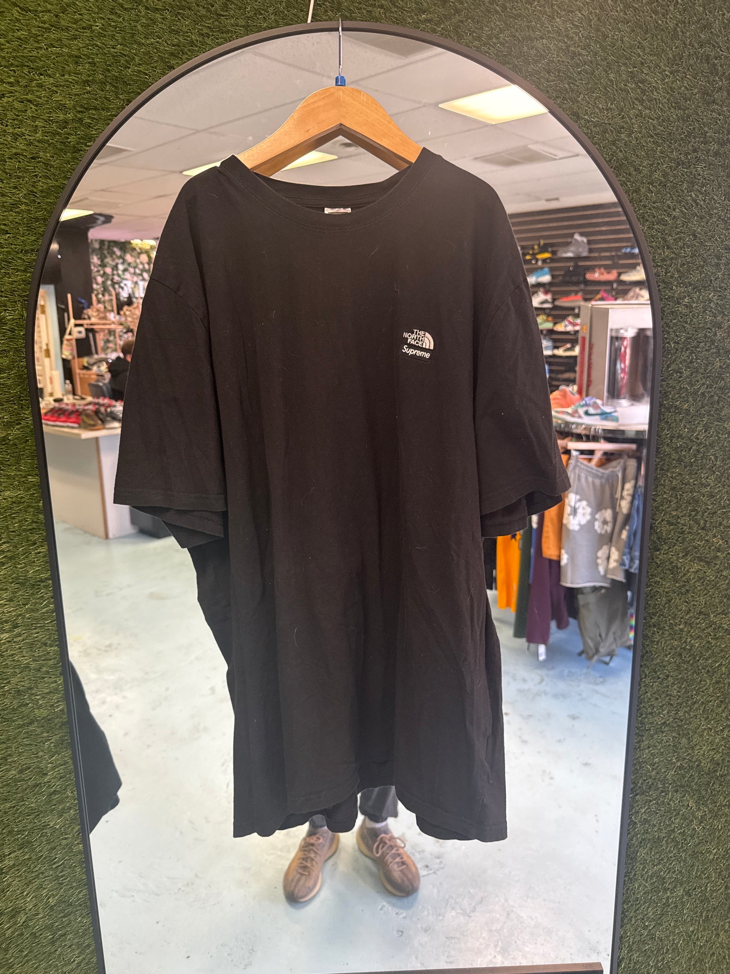 Size 2XL Black North Face Supreme Tee Shirt Pre-Owned
