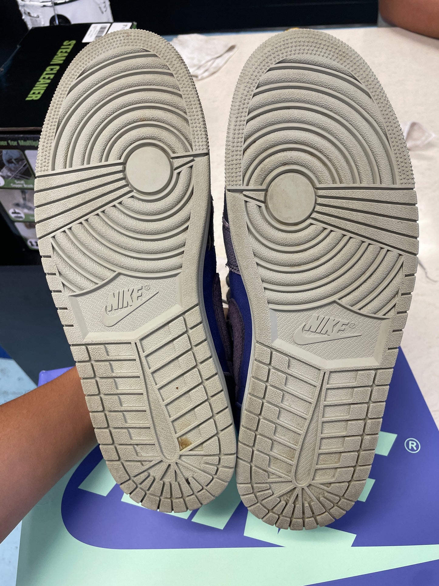 Jordan 1 Low Starfish