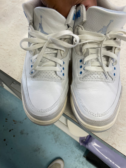 Size9.5 Jordan 3 Lucky Shorts Pre Owned/W Box