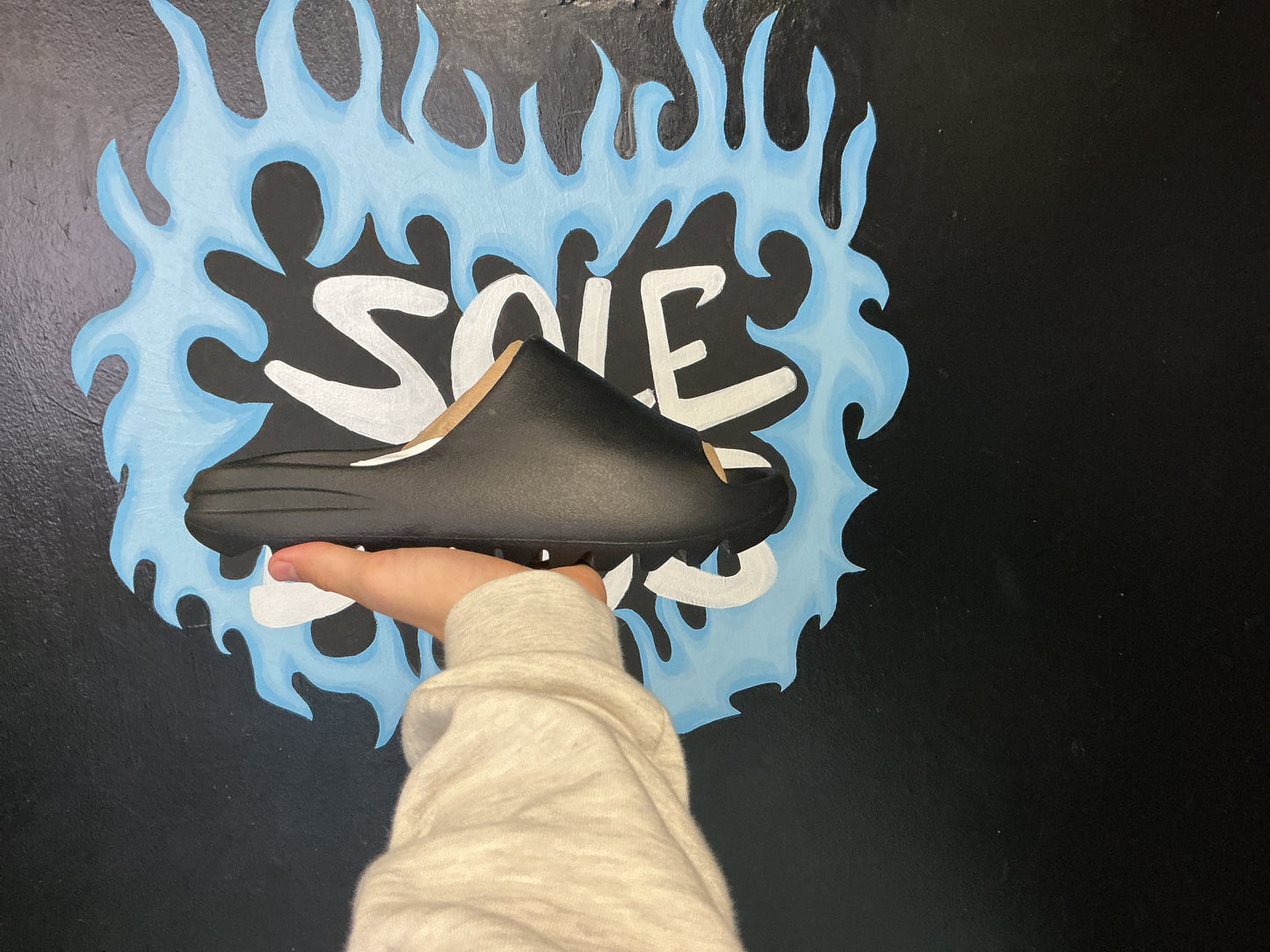 Size11 Yeezy Slides DS/W Bag