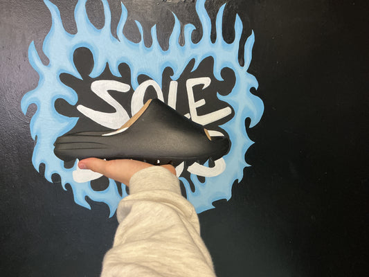 Size11 Yeezy Slides DS/W Bag