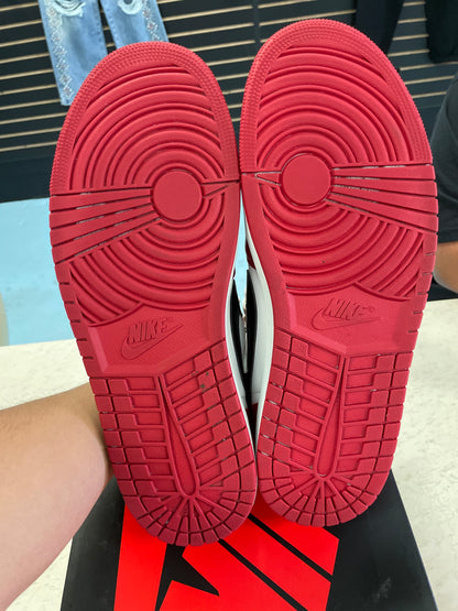 Size14 Jordan 1 Low Chicago Pre Owned/W Box