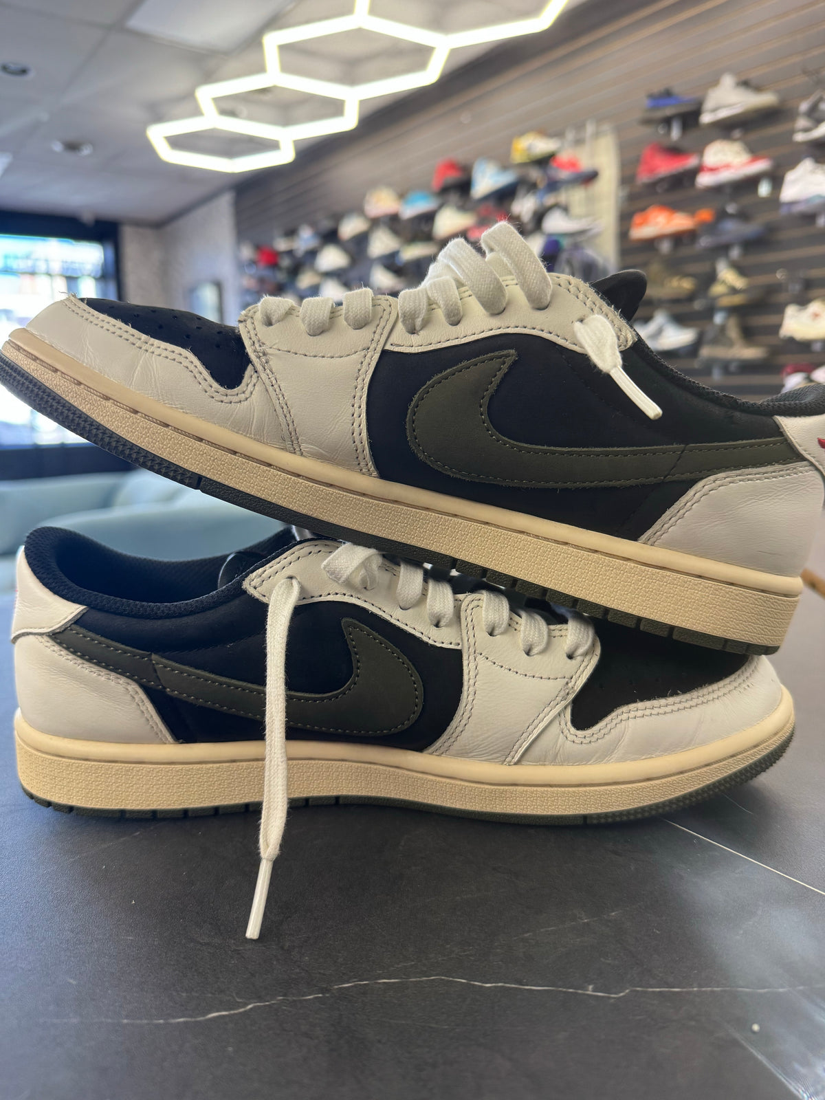 Jordan 1 Retro Low OG SP Travis Scott Olive (Women's)