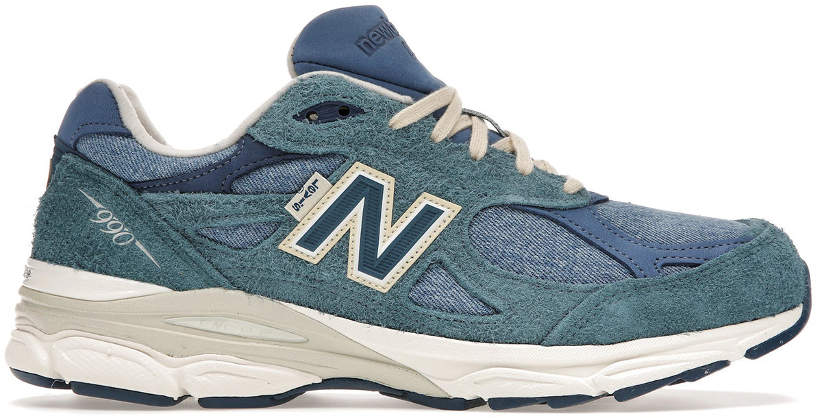 New Balance 990v3 MiUSA Levi's Denim