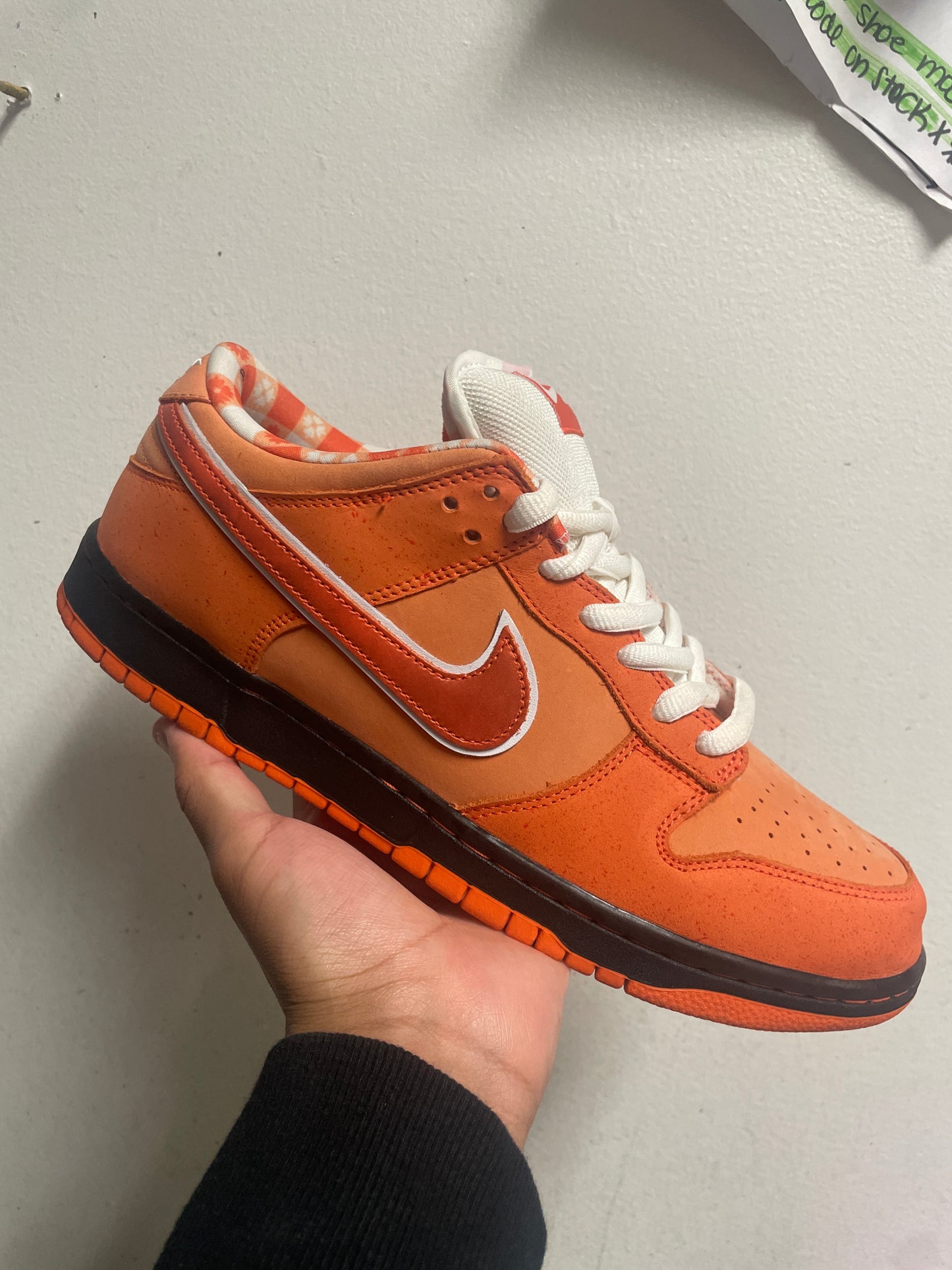 Size11 Nike Dunk SB Orange Lobster Pre Owned/W Box/Extra Laces/W Bands