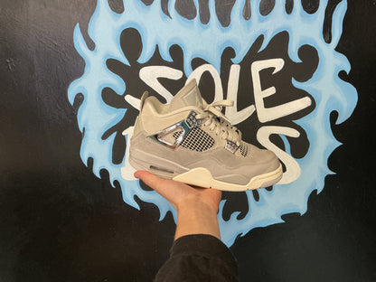 Size7 Frozen Moment Jordan 4 Preowned/No Box