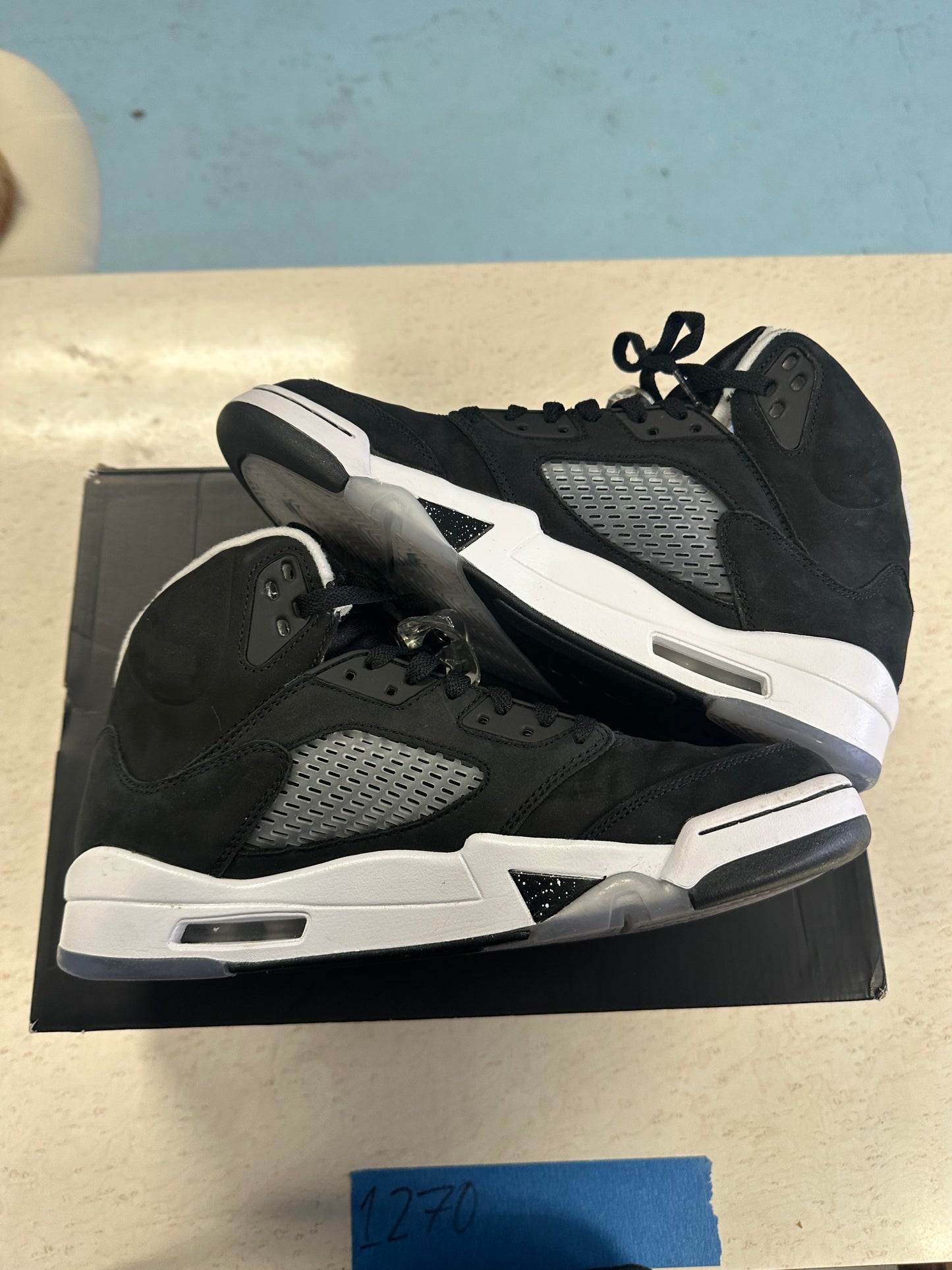 Size9.5 Jordan 5 Oreo Pre Owned With Box