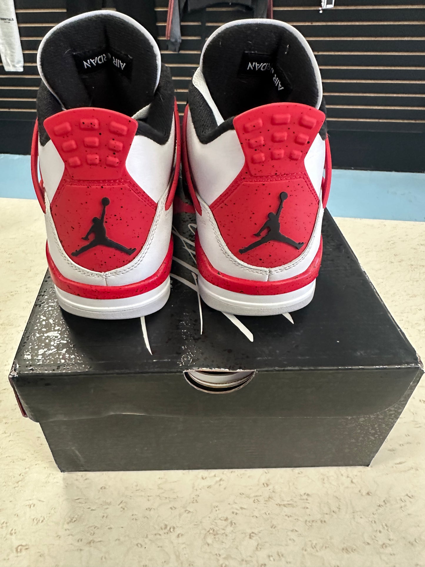 Size8 Jordan 4 Red Cement Pre Owned With Box