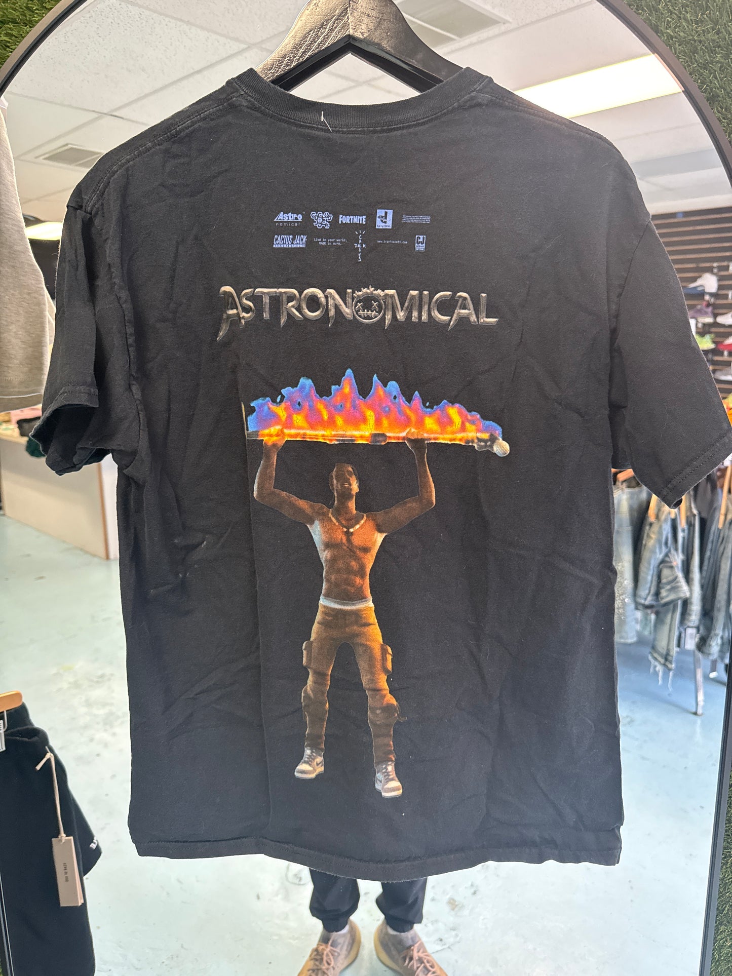 Size Medium Black Travis Scott Astronomical Tour T-Shirt Pre-Owned