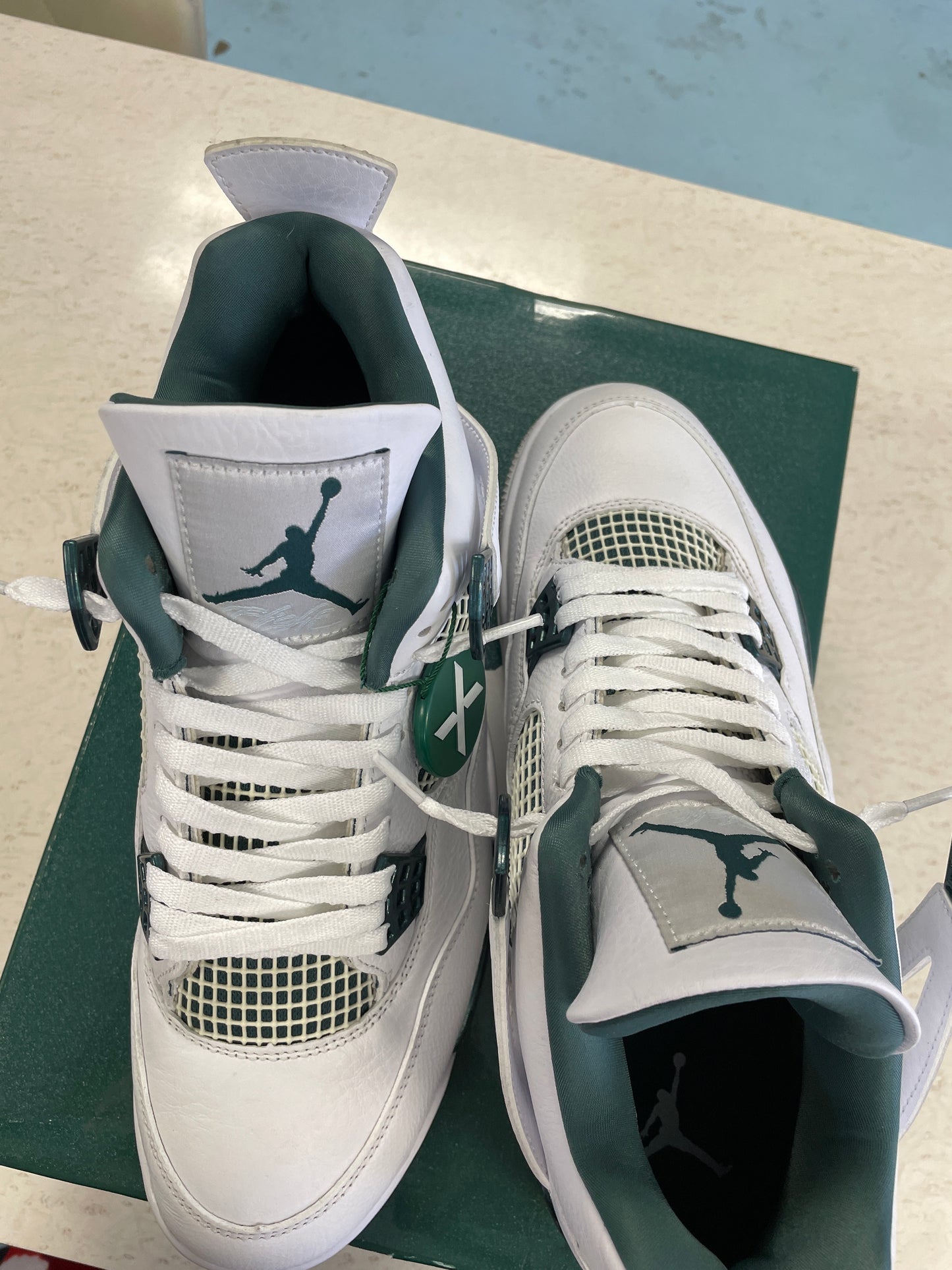 Size10 Jordan 4 Oxidized Green Pre Owned/W Box