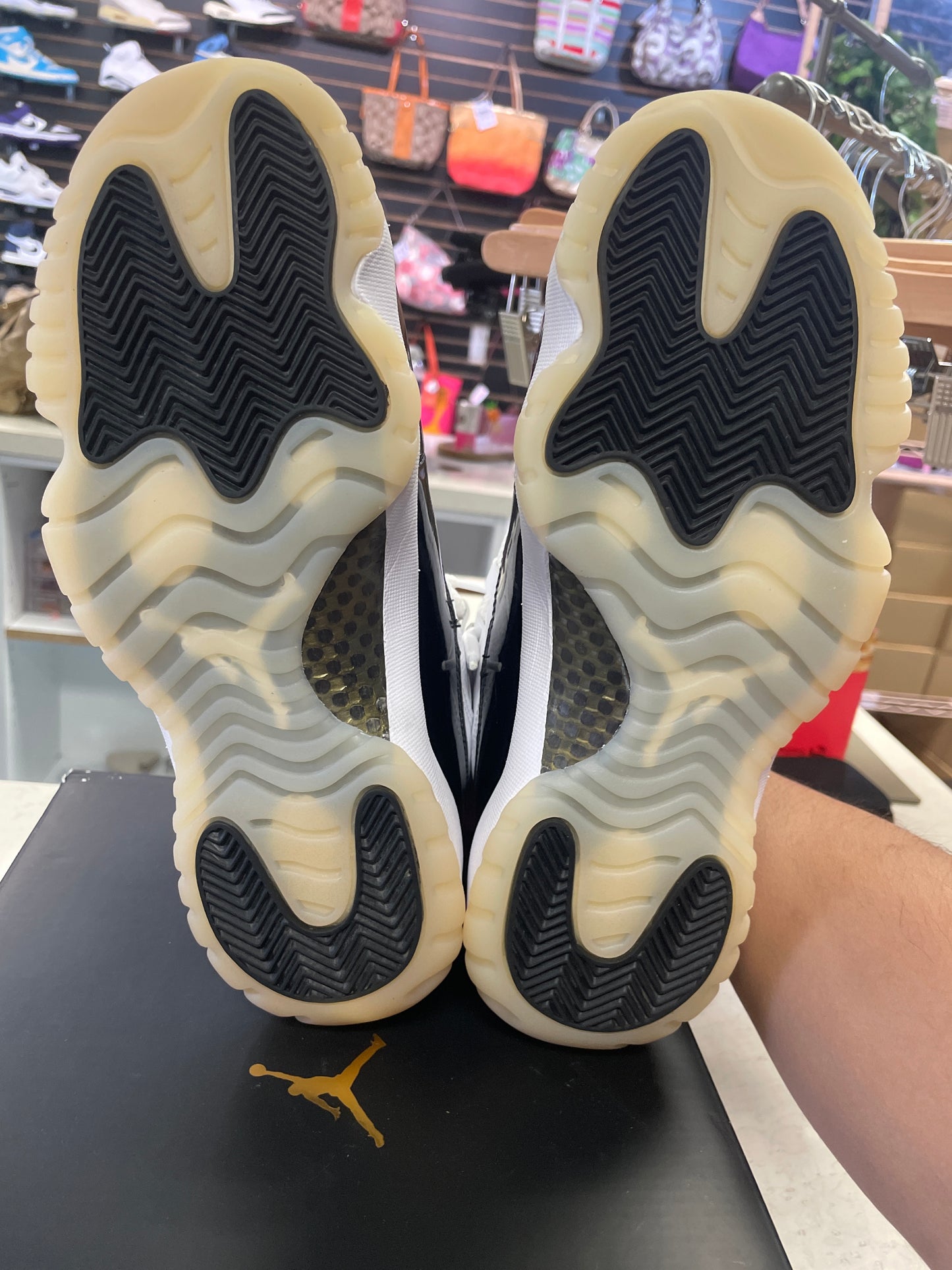 Size7.5 Jordan 11 DMP Gratitude Pre Owned/W Box