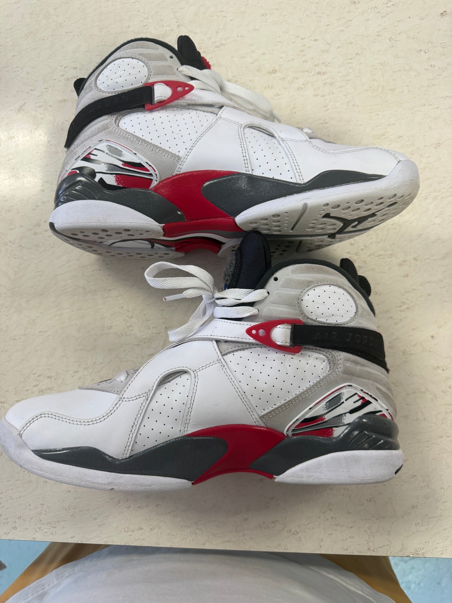 Size 10 Bugs Bunny Pre Owned Og None