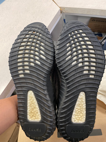 Size10 Yeezy 350 V2 Carbon Beluga Pre Owned/W Box