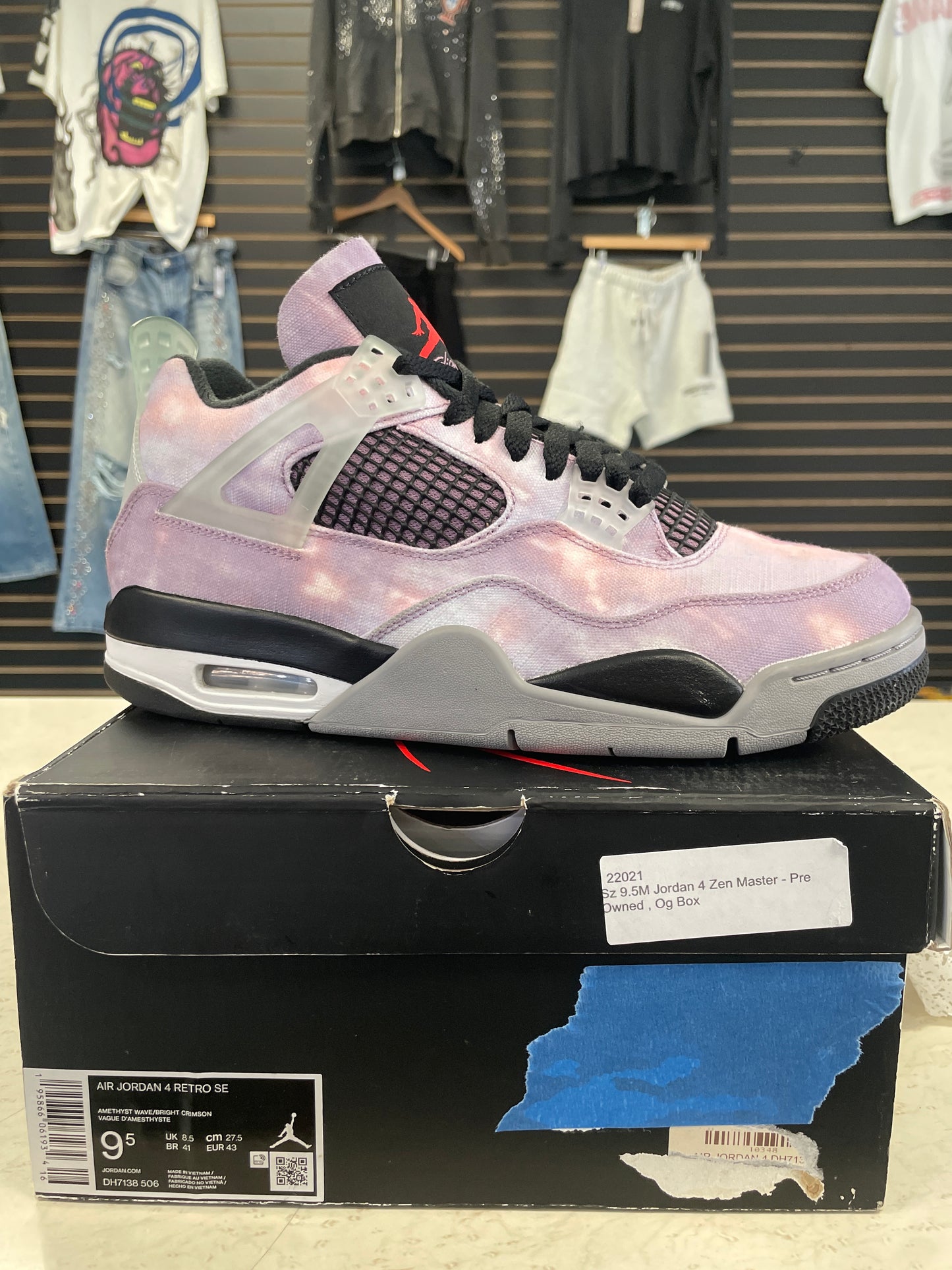 Size9.5 Jordan 4 Zen Master Pre Owned/W Box