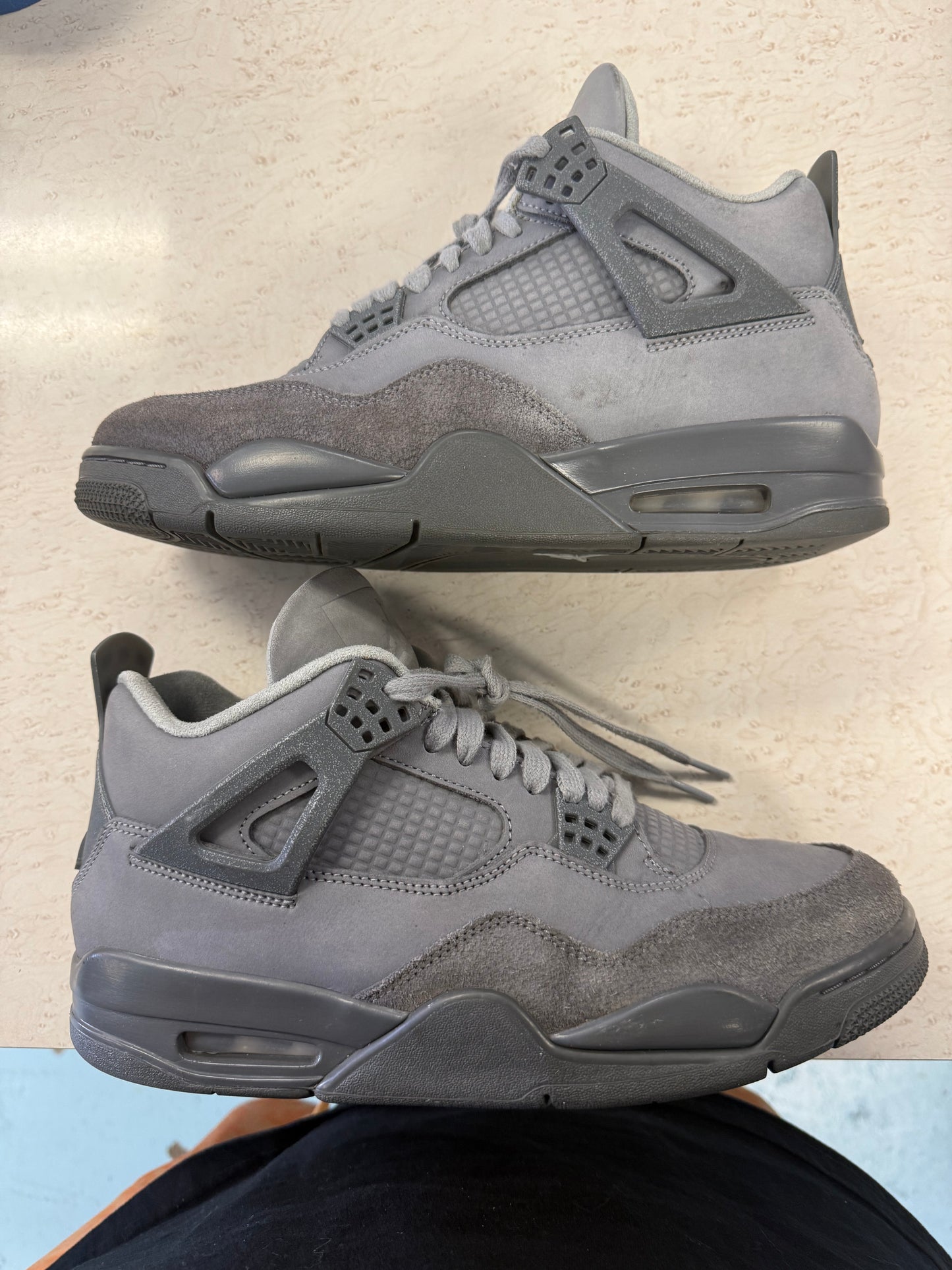 Size9.5 Jordan 4 Wet Cement Pre Owned