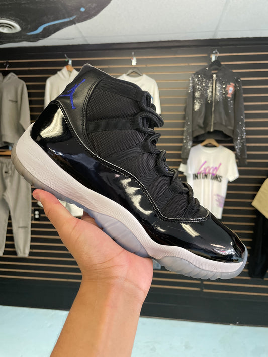Size11.5 Jordan 11 Space Jam Pre Owned/W Box