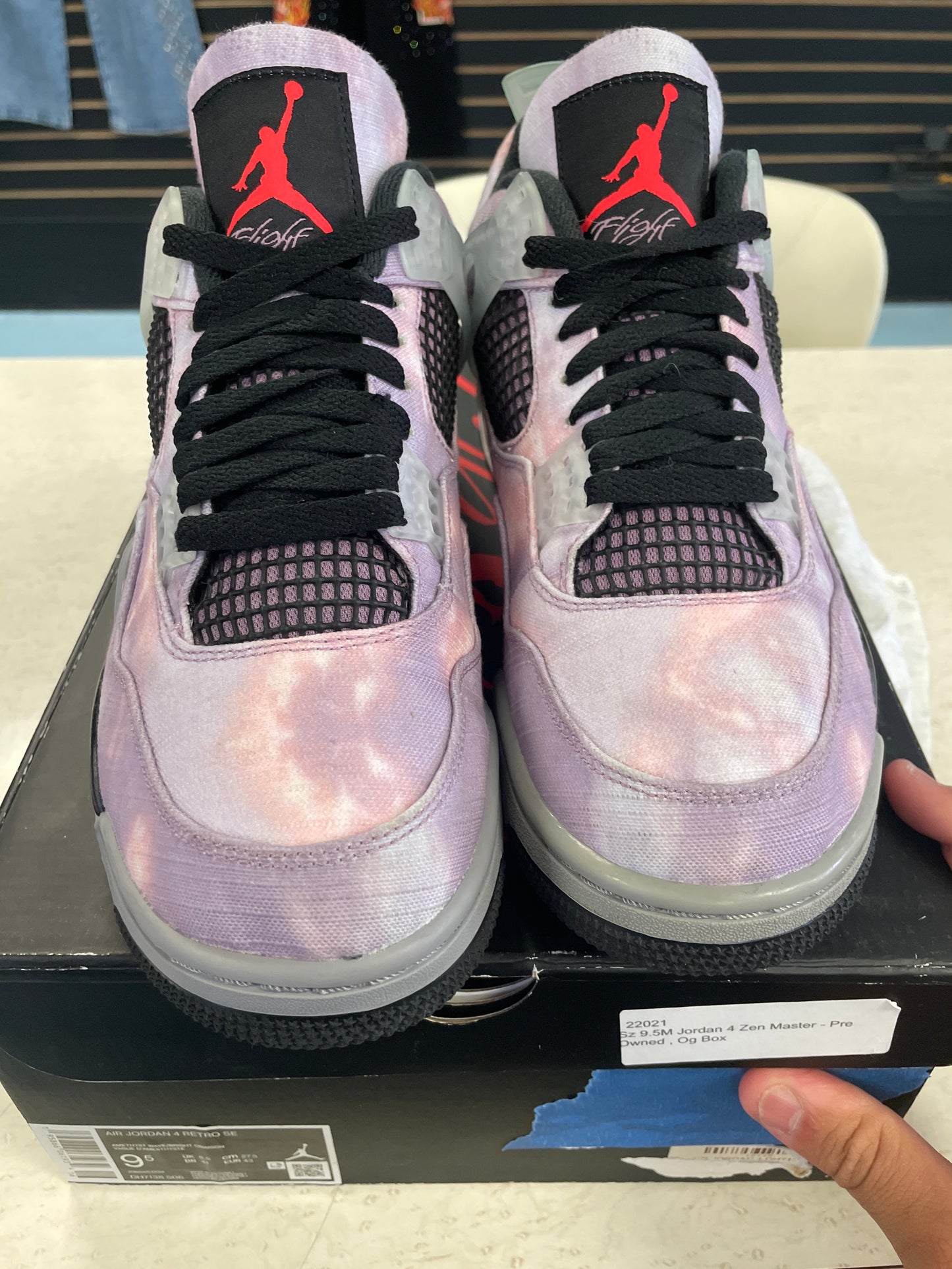 Size9.5 Jordan 4 Zen Master Pre Owned/W Box