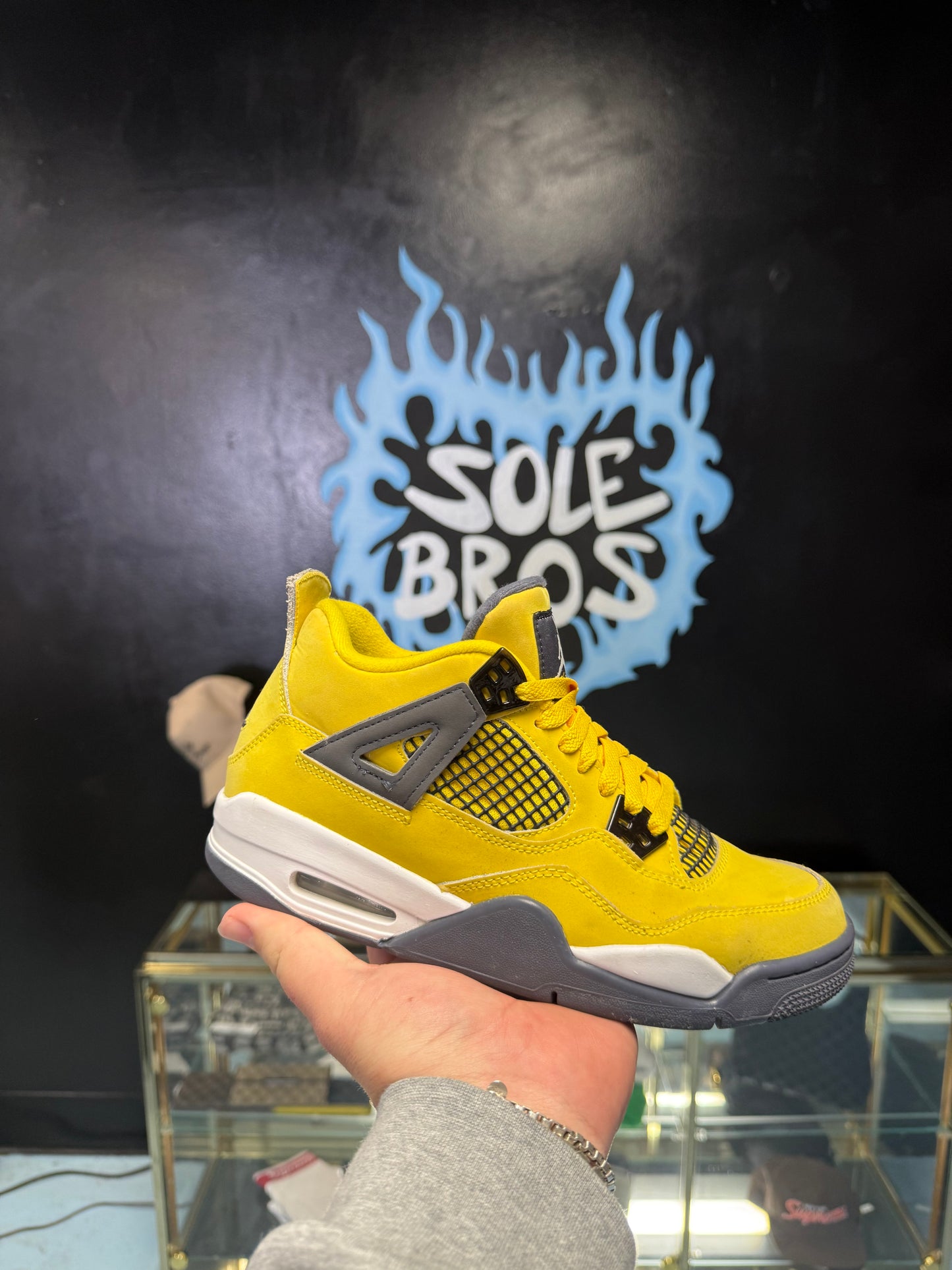 Size7 Jordan 4 Yellow Thunder Pre Owned Og All