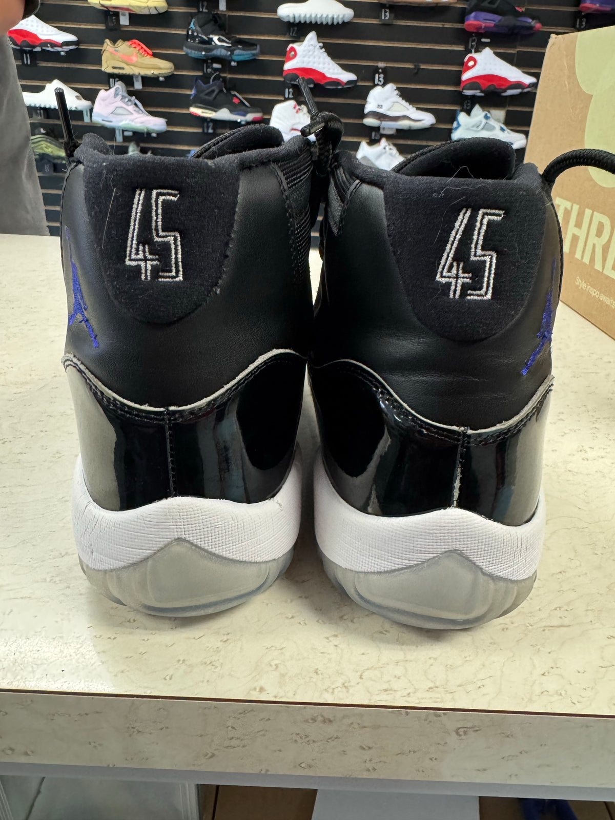Jordan 11 Retro Space Jam (2016)