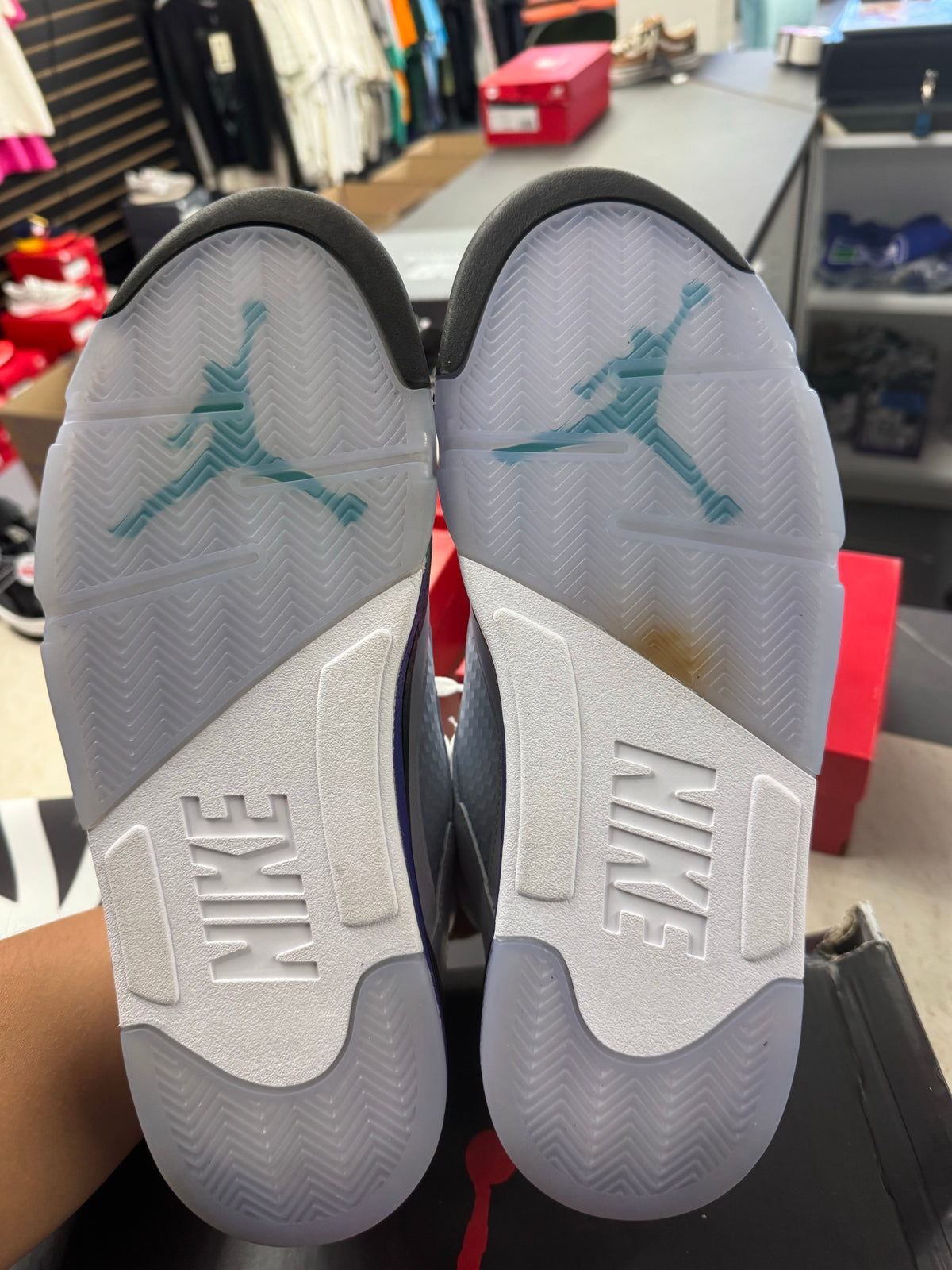 Jordan 5 Retro Grape (2025)