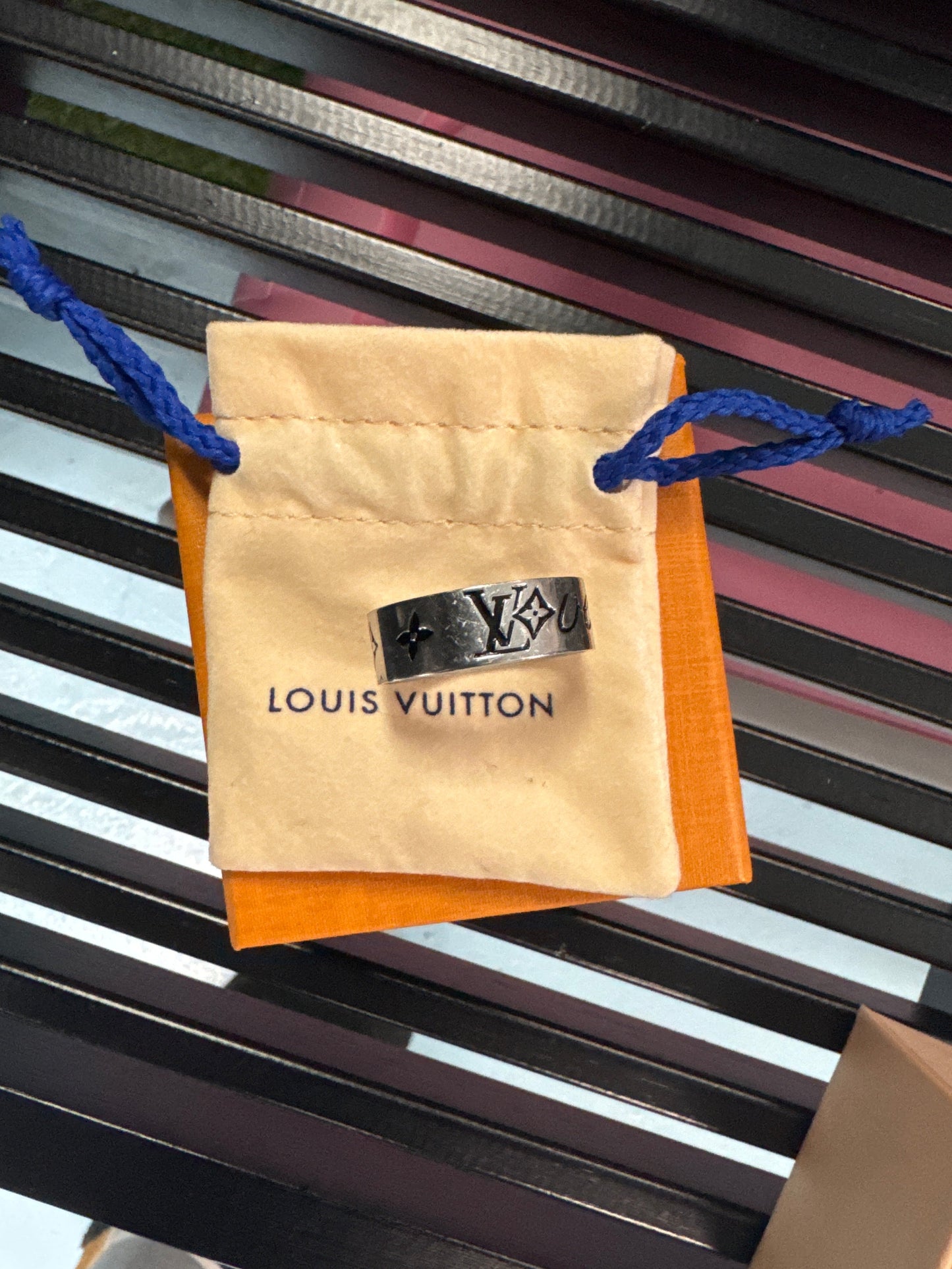 LV Lovers Silver Ring