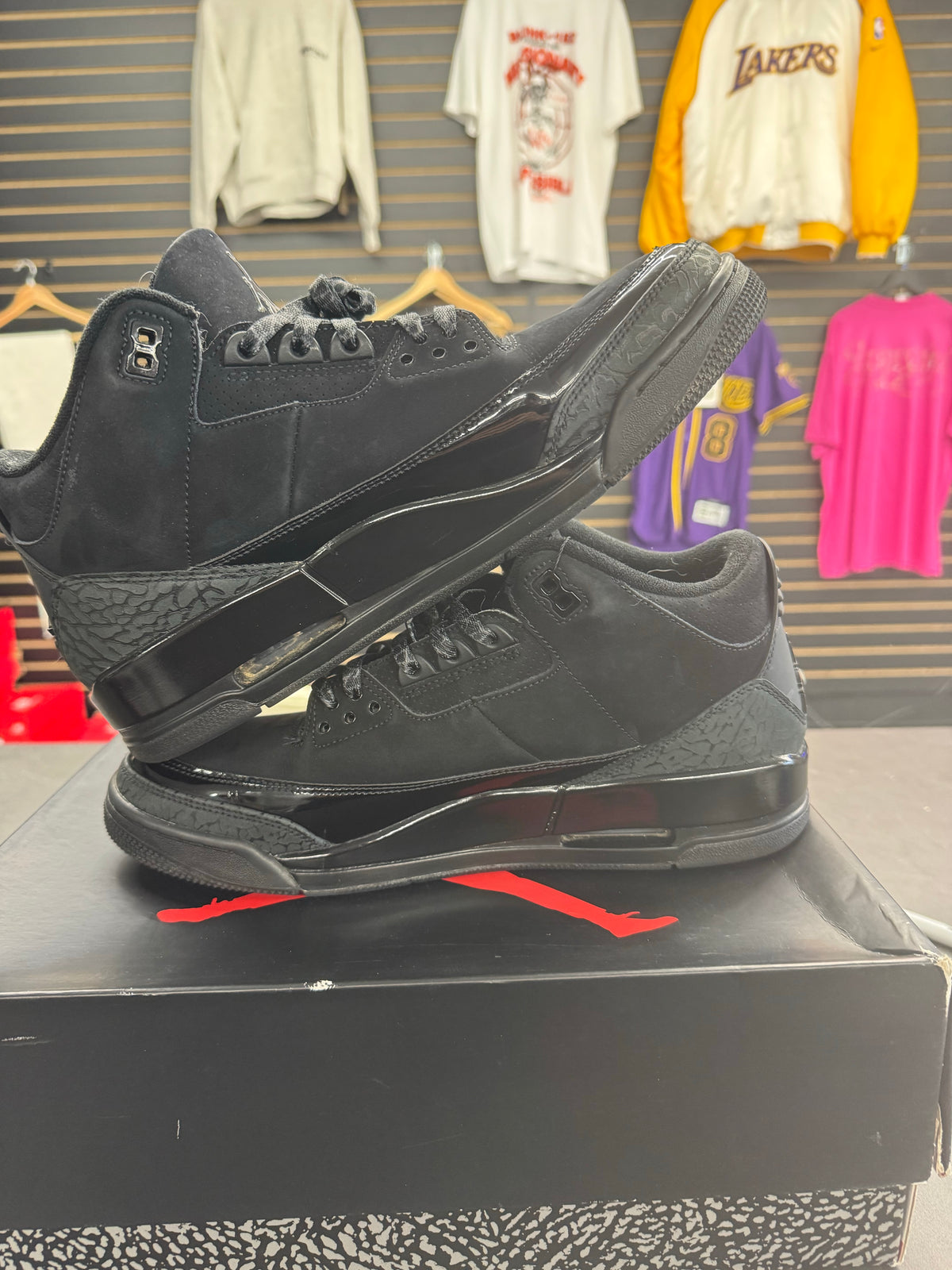 Jordan 3 Retro Black Cat (2025)