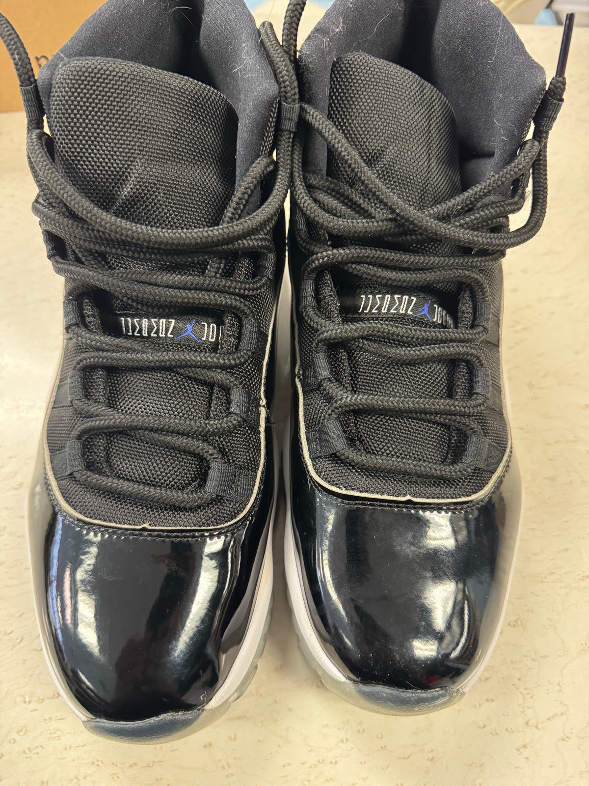 Jordan 11 Retro Space Jam (2016)