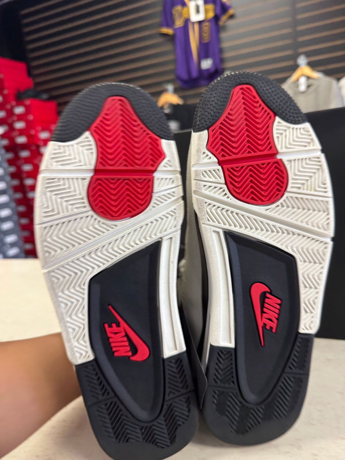 Jordan 4 Retro Flight Club