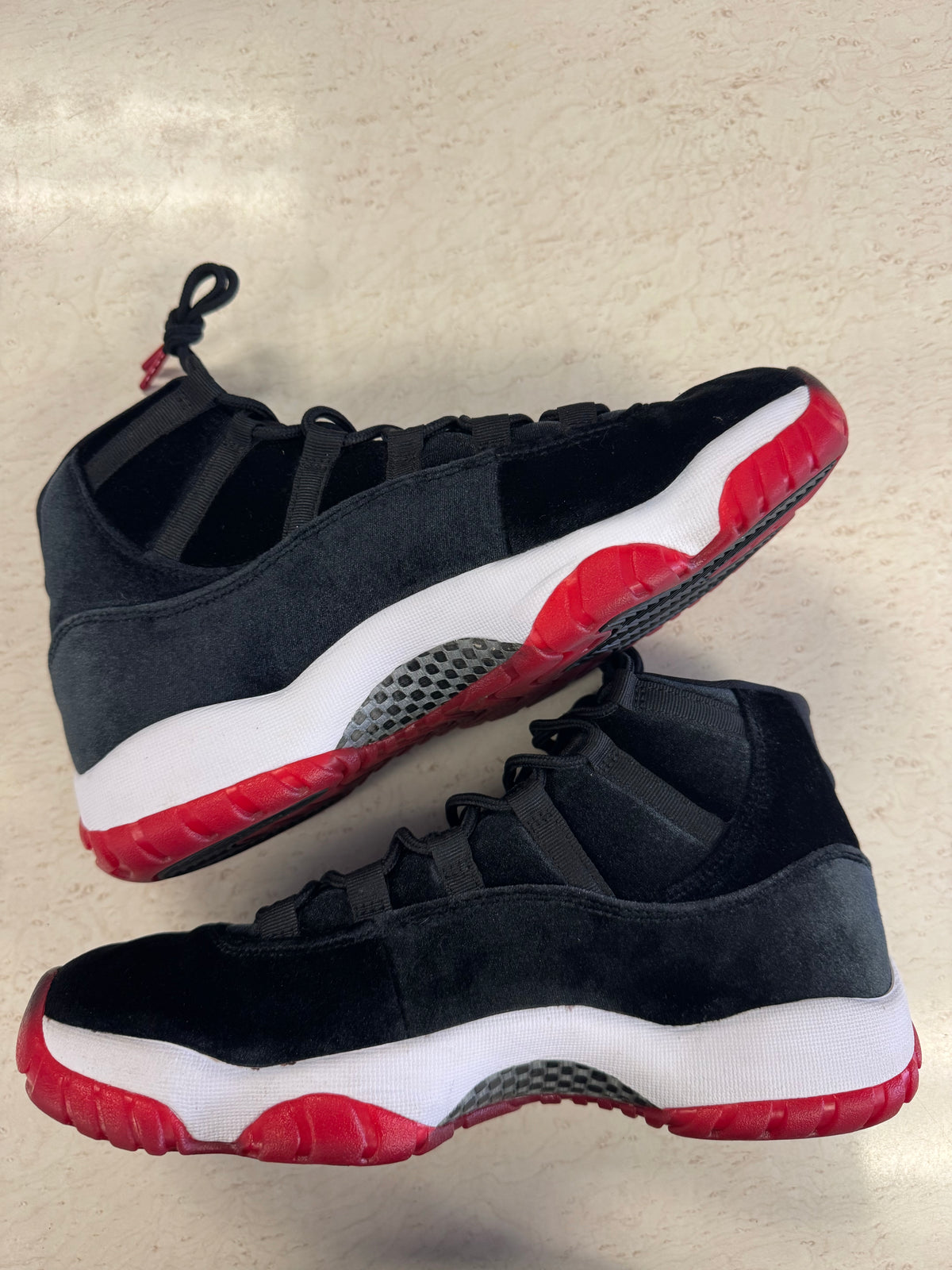 Jordan 11 Retro Bred Velvet (Women's)