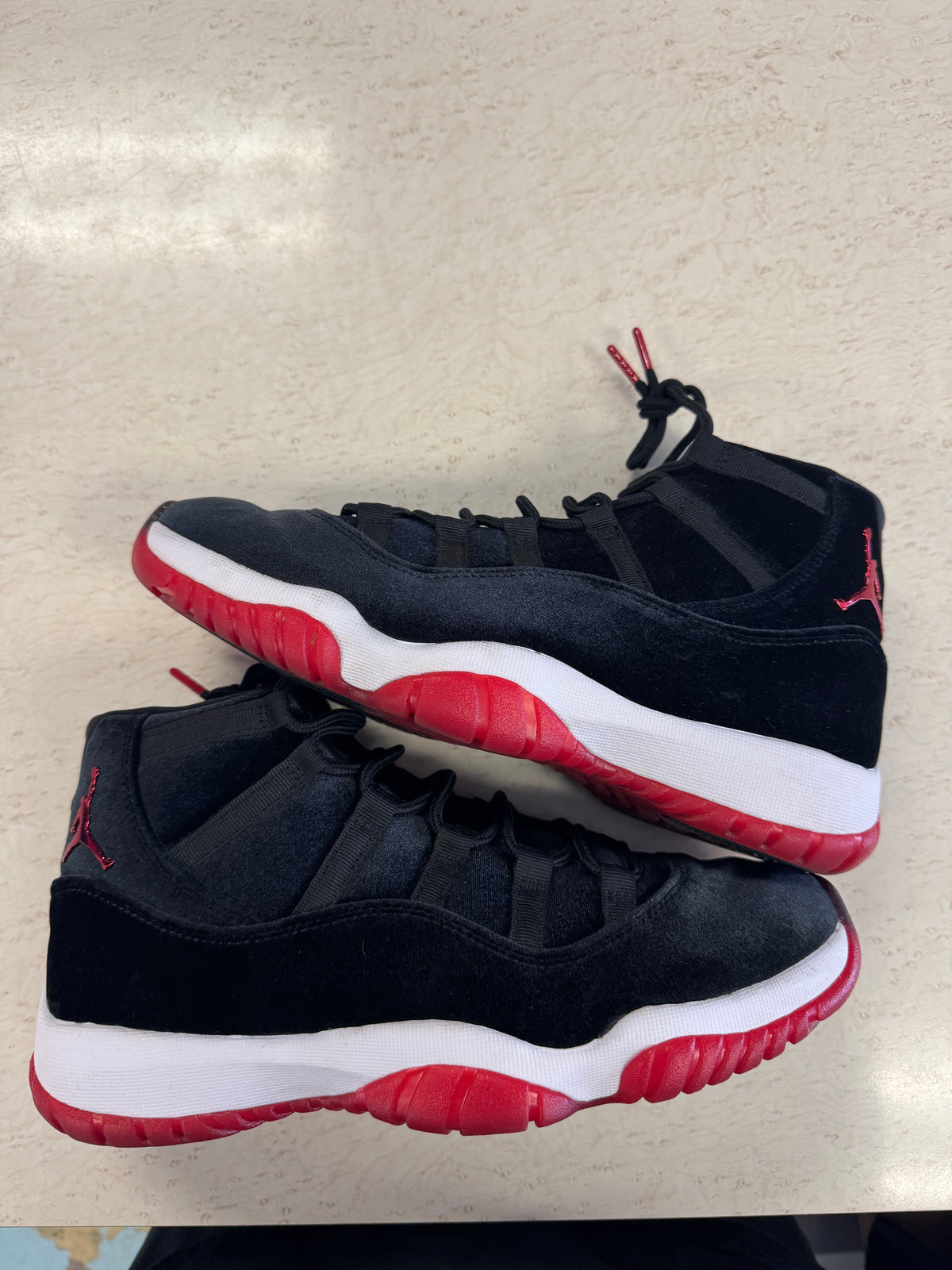 Jordan 11 Retro Bred Velvet (Women's)