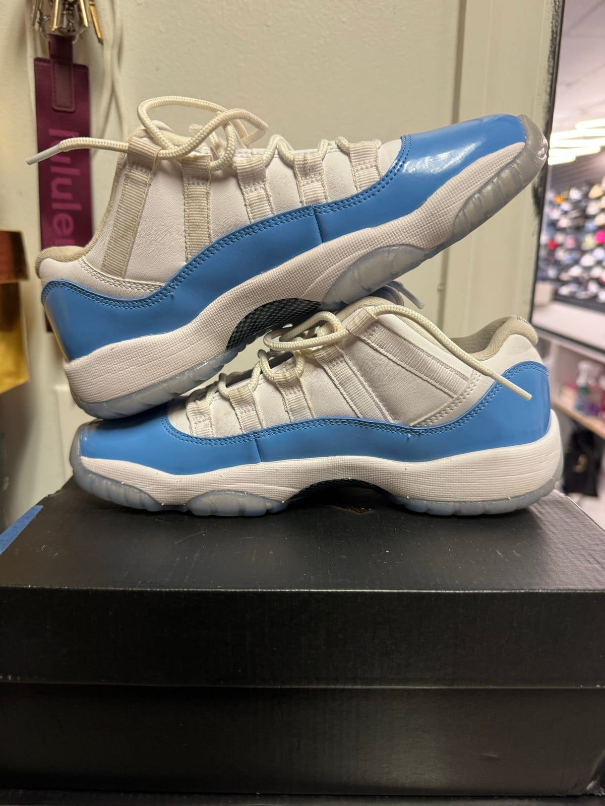Jordan 11 Retro Low University Blue (GS)