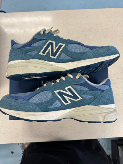New Balance 990v3 MiUSA Levi's Denim