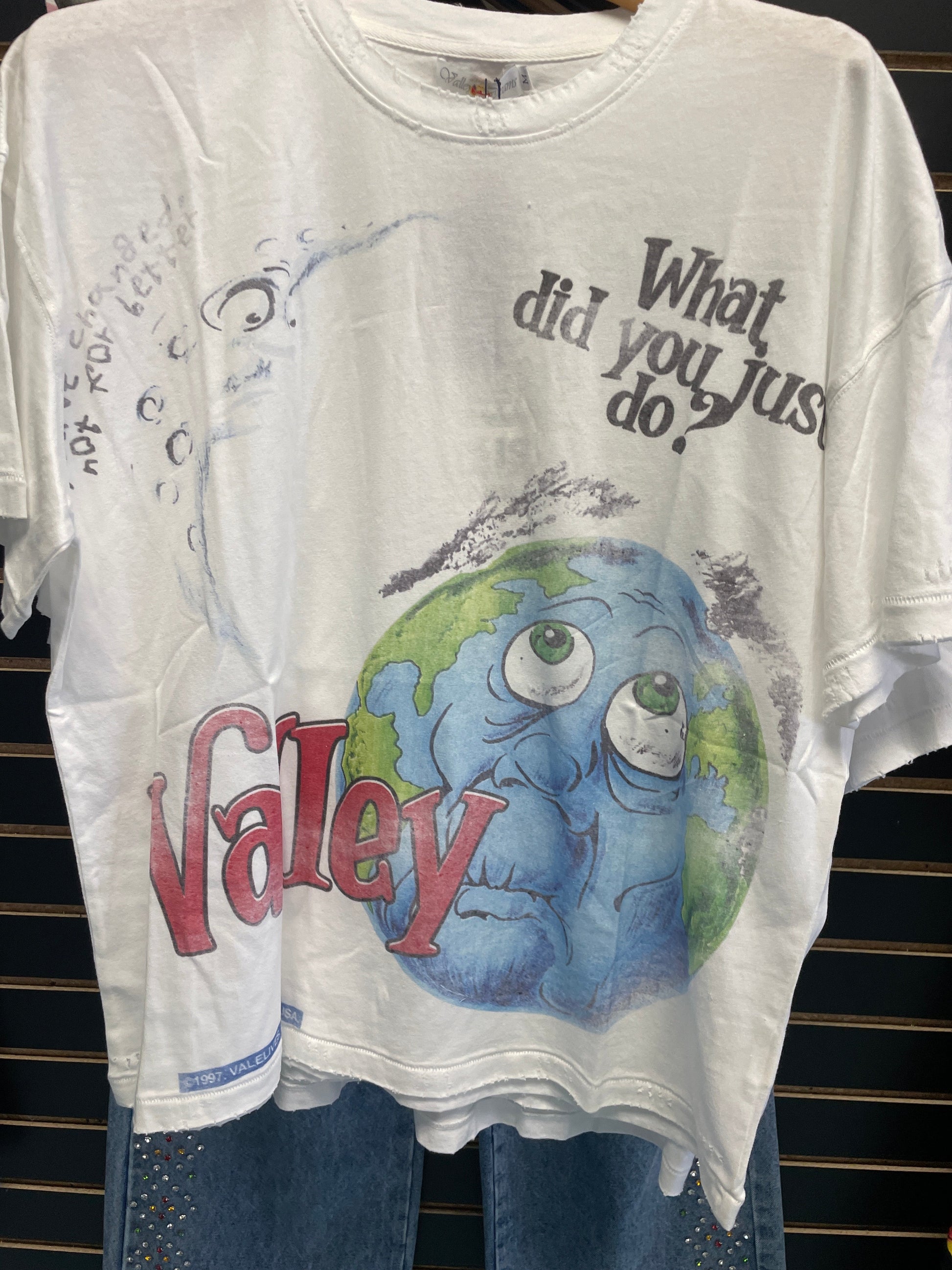 Vally Dreams World Peace White Tee