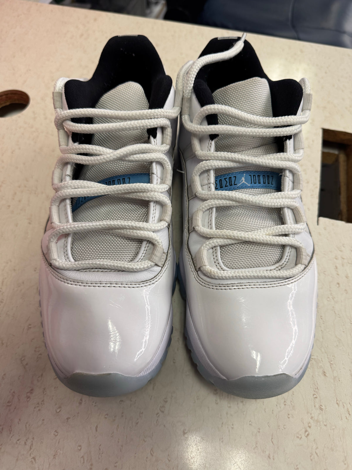 Jordan 11 Retro Low Legend Blue